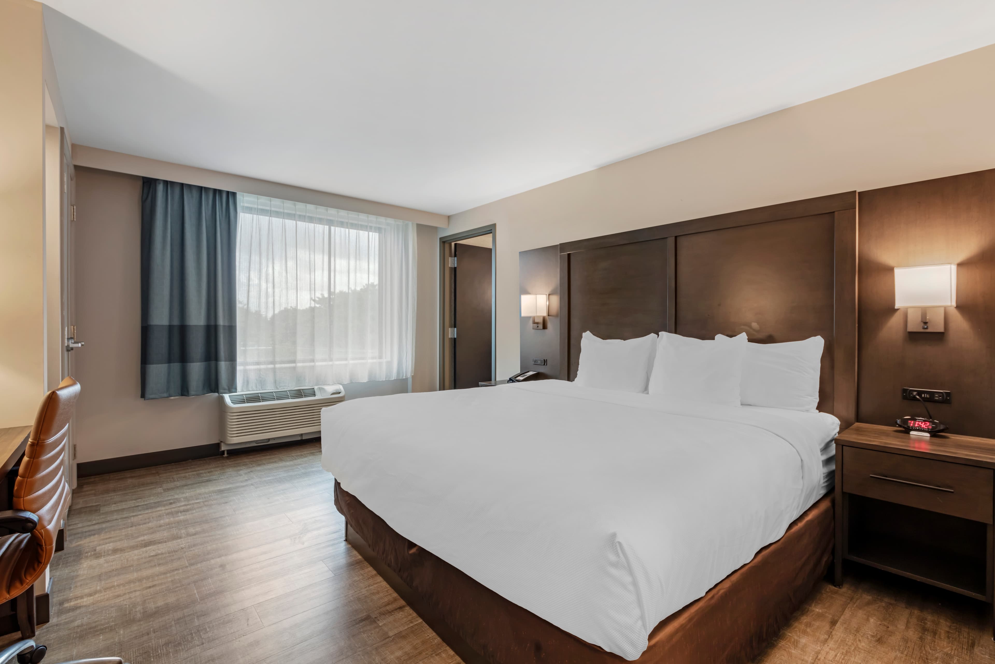 Comfort Inn & Suites Miami International Airport — 19