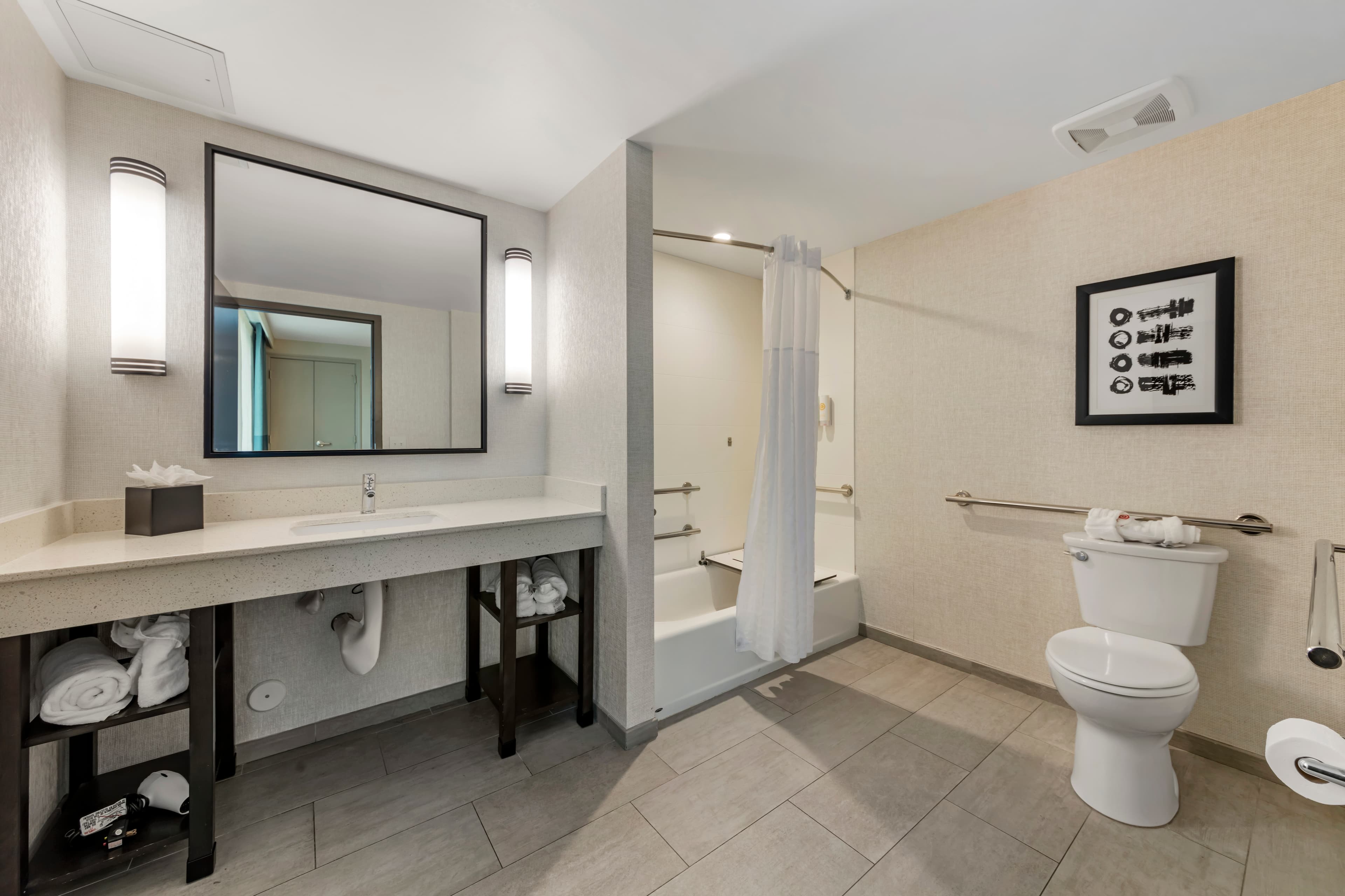 Comfort Inn & Suites Miami International Airport — 21