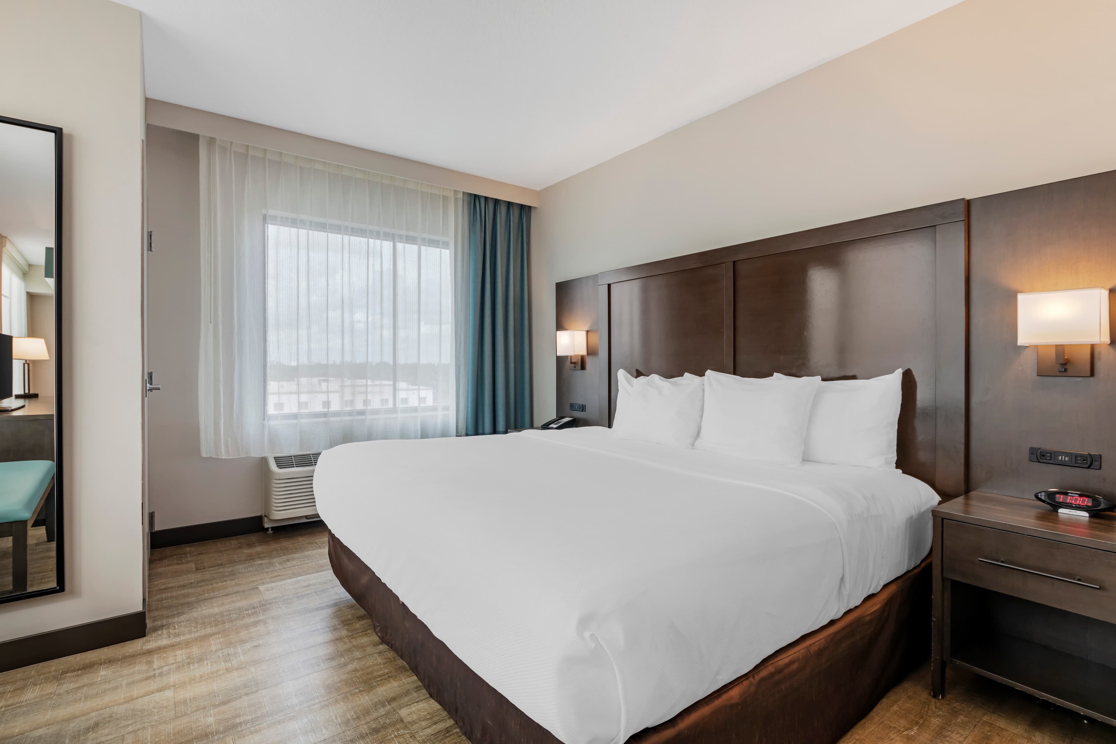 Comfort Inn & Suites Miami International Airport — 23