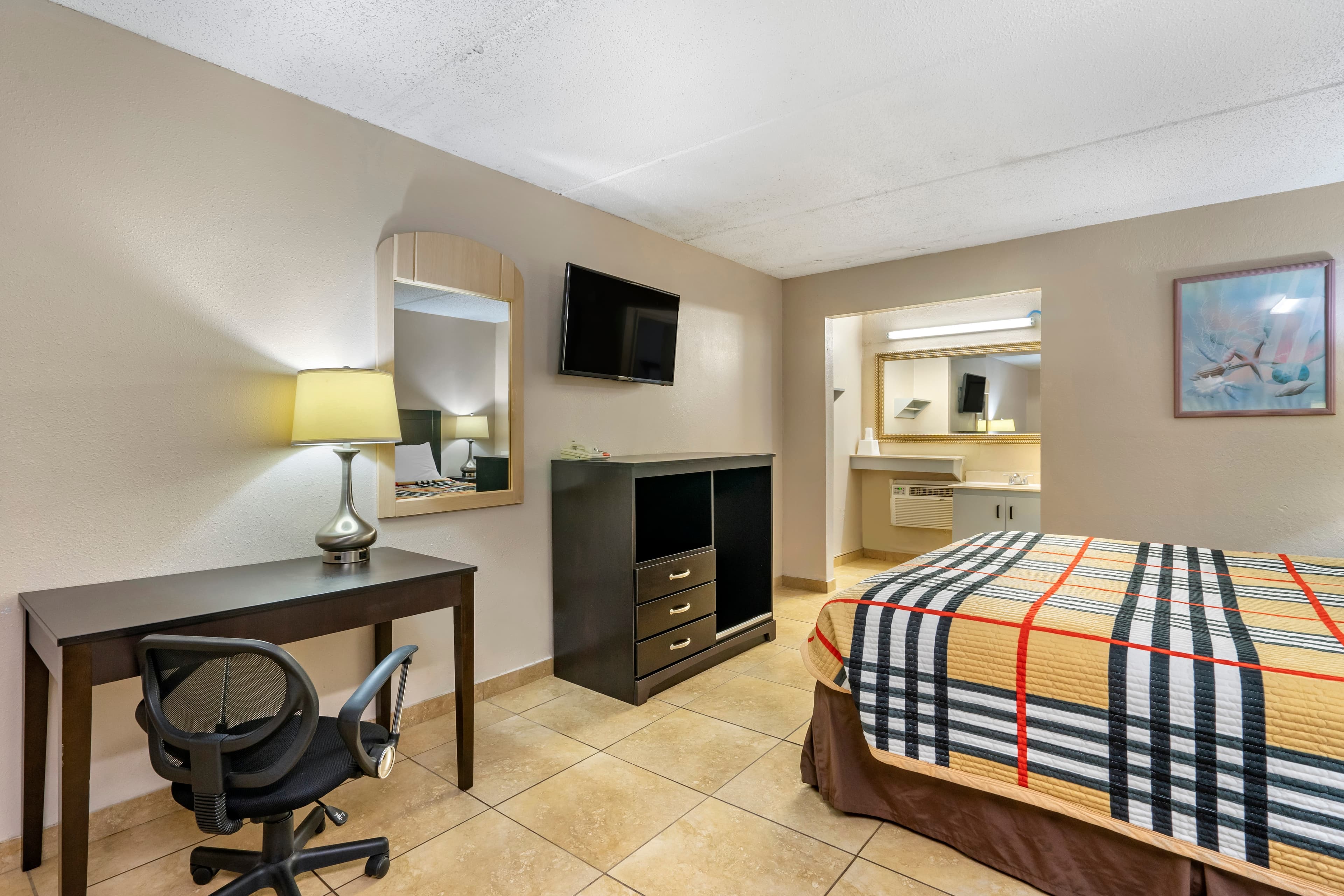 Rodeway Inn Clearwater-Dunedin — 13