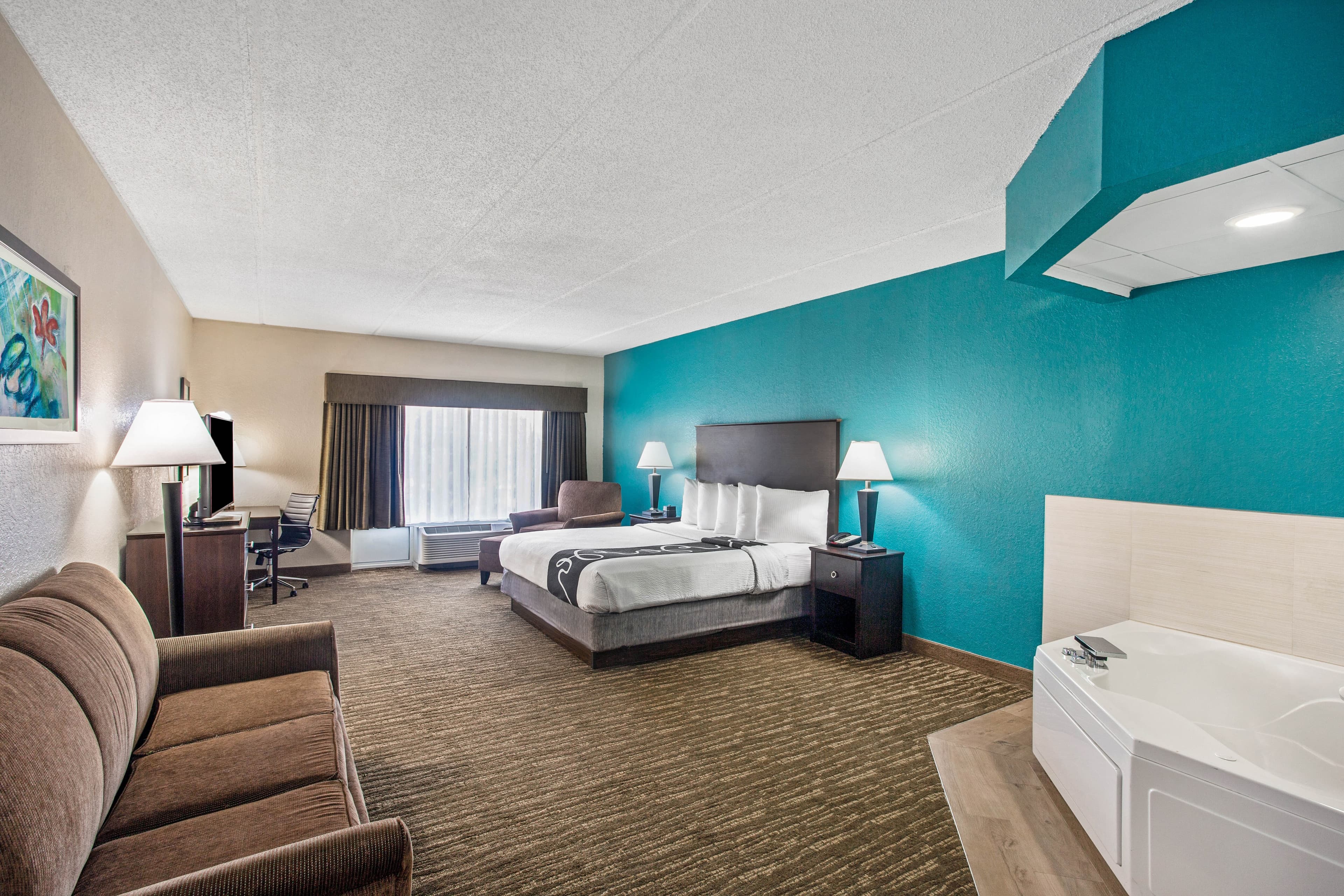 Comfort Inn & Suites Sarasota I75 — 10