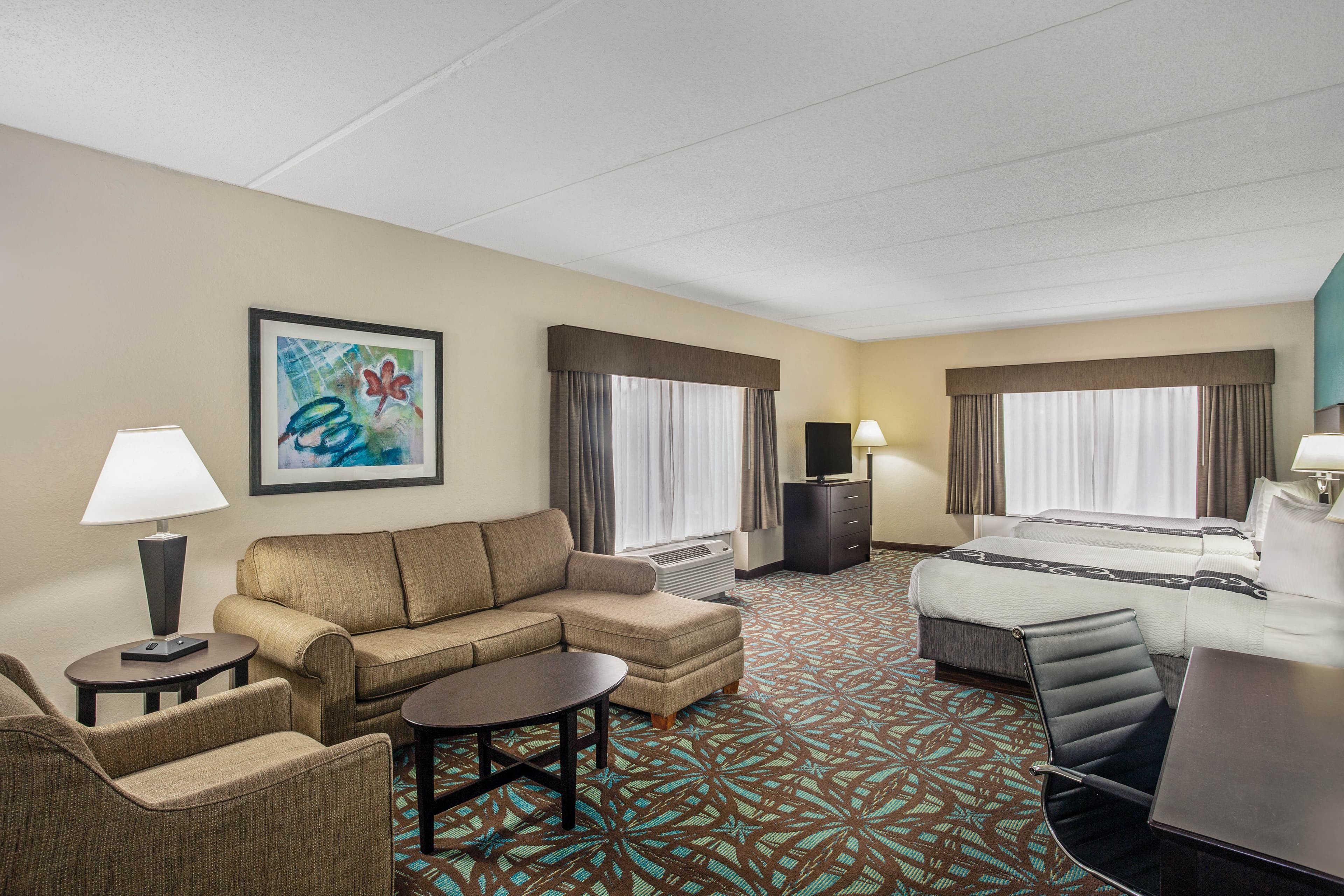Comfort Inn & Suites Sarasota I75 — 7