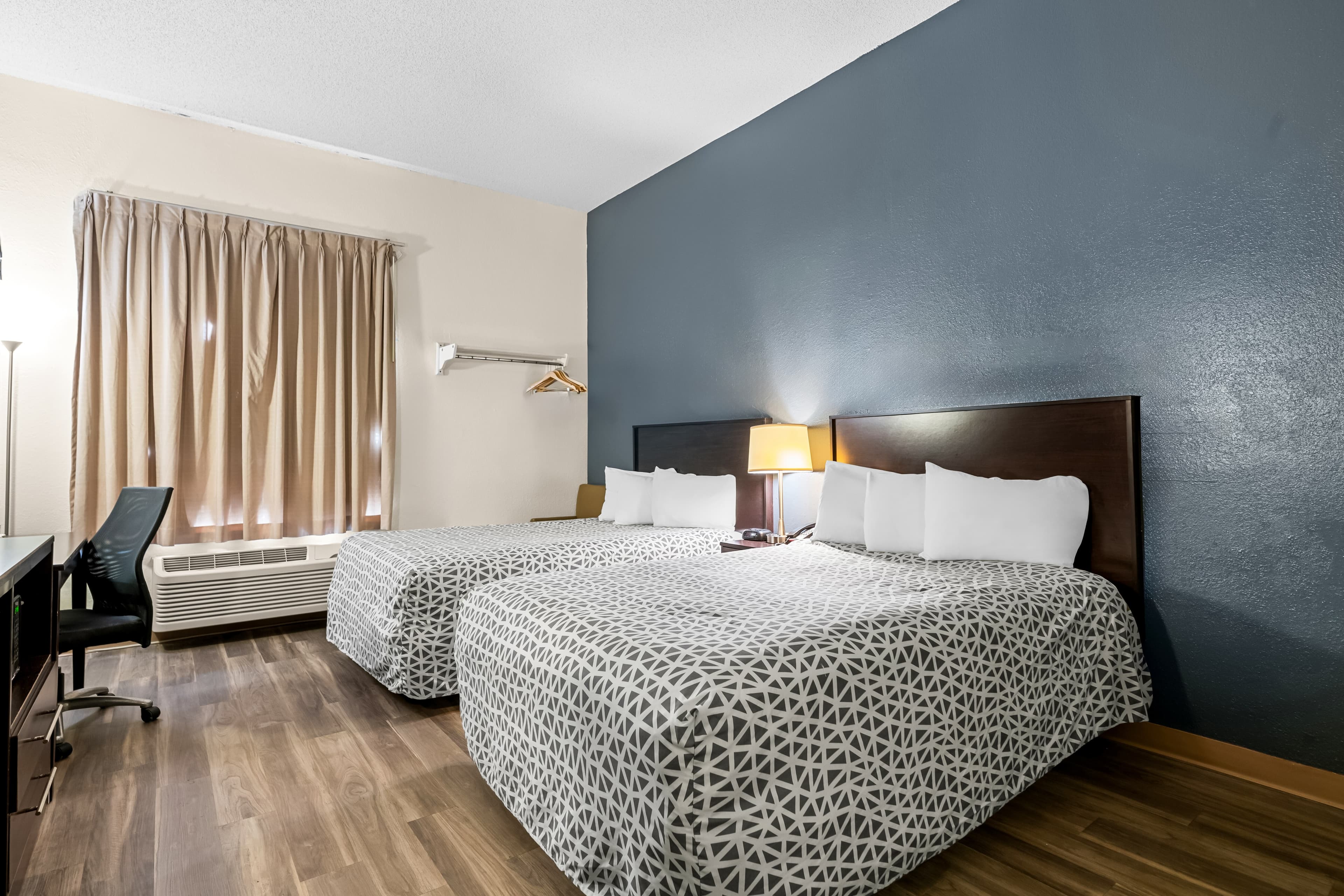 Suburban Studios Orlando - Ocoee/Winter Garden - Image 3