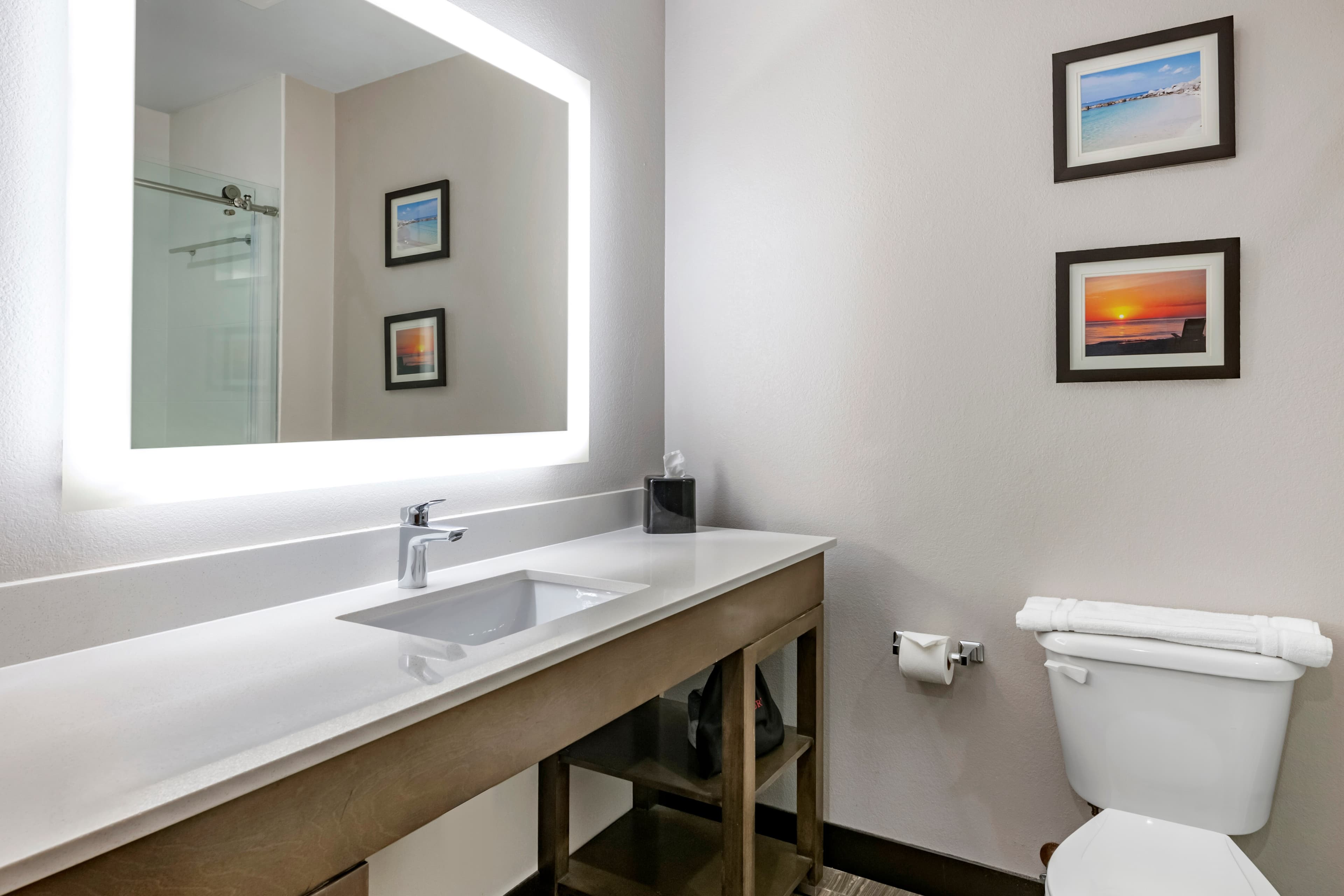 Comfort Suites Fort Lauderdale Airport & Cruise Port — 16