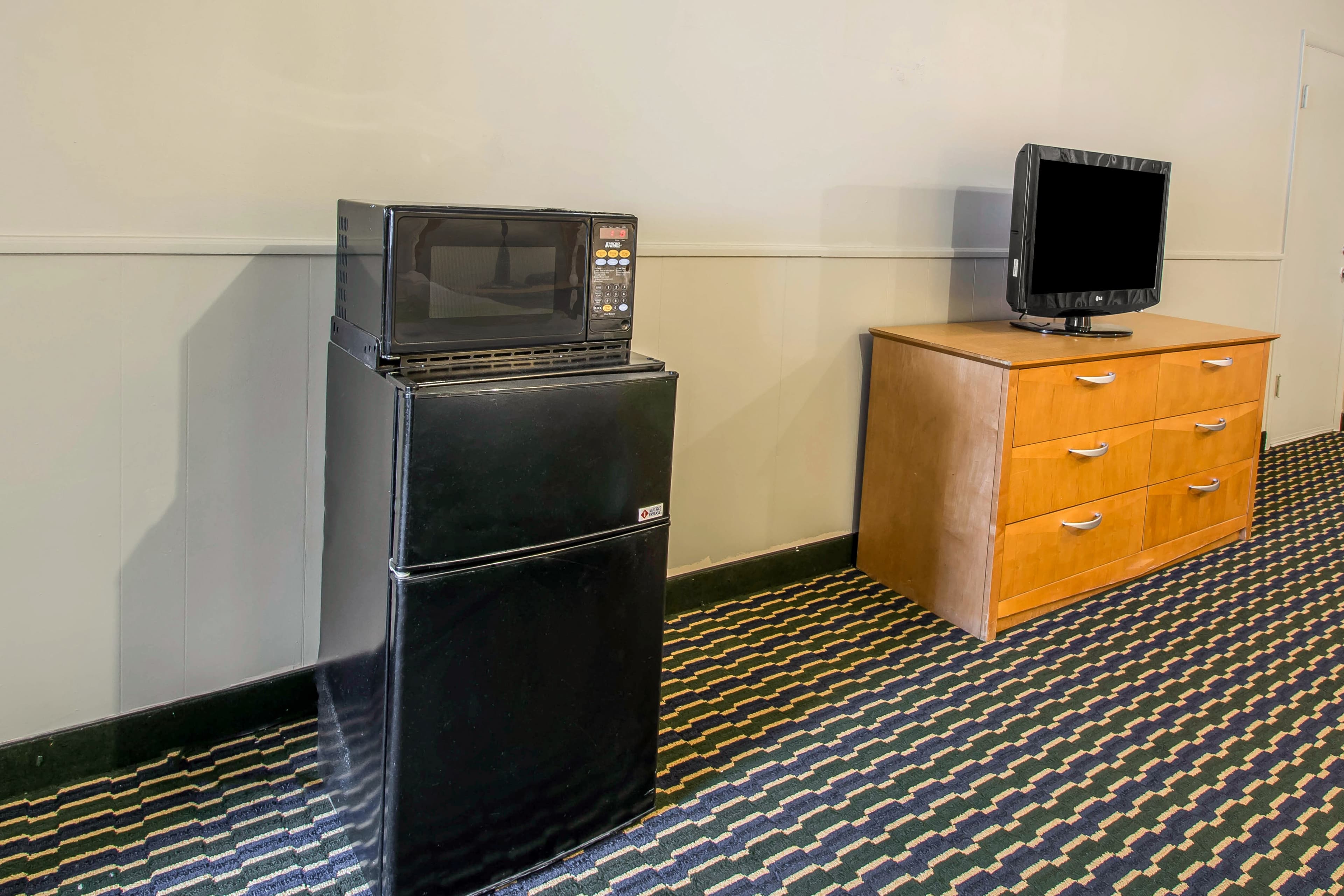 Rodeway Inn & Suites Winter Haven Chain of Lakes - Image 3