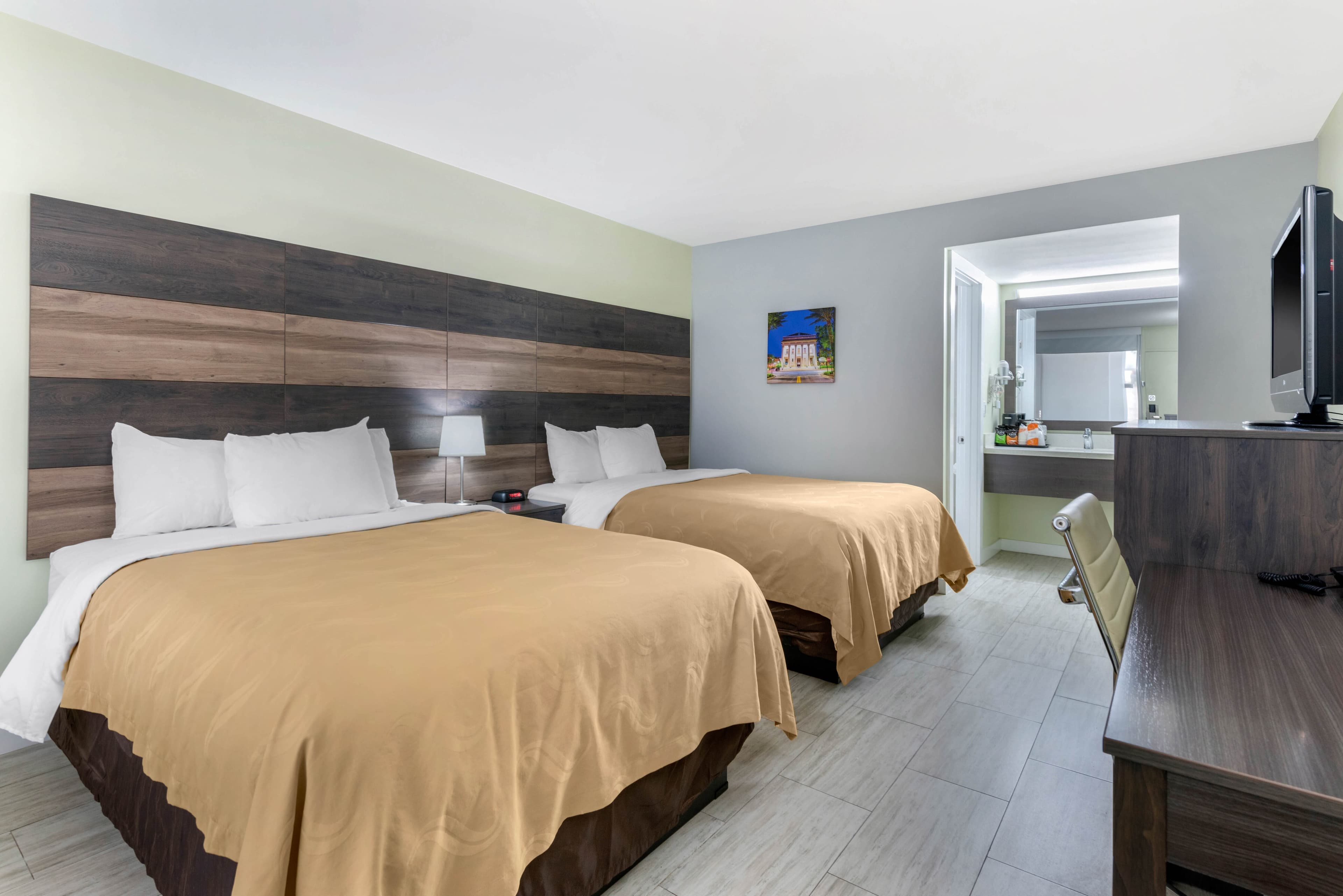 Quality Inn University North I-75 - Image 2