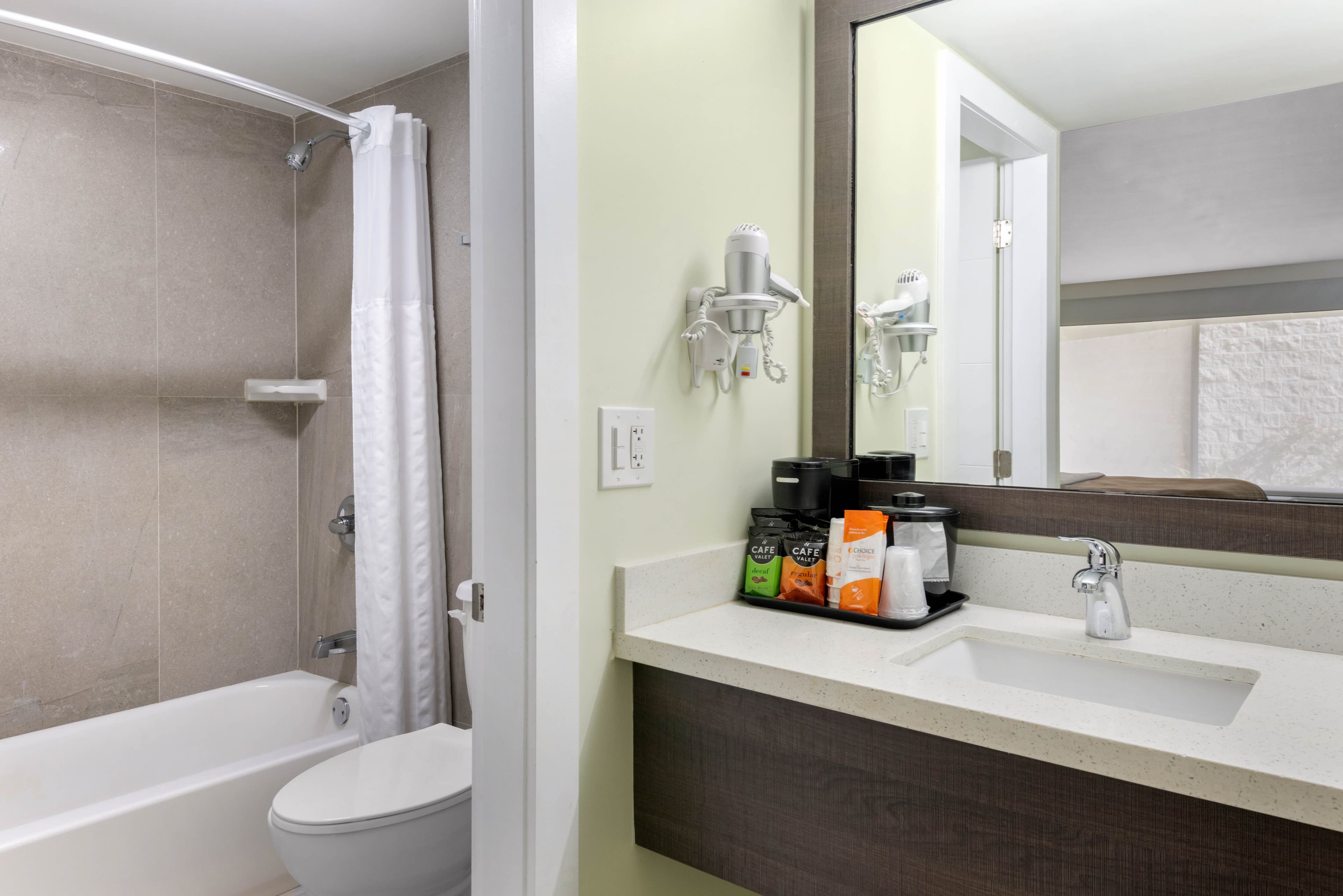 Quality Inn University North I-75 — 16