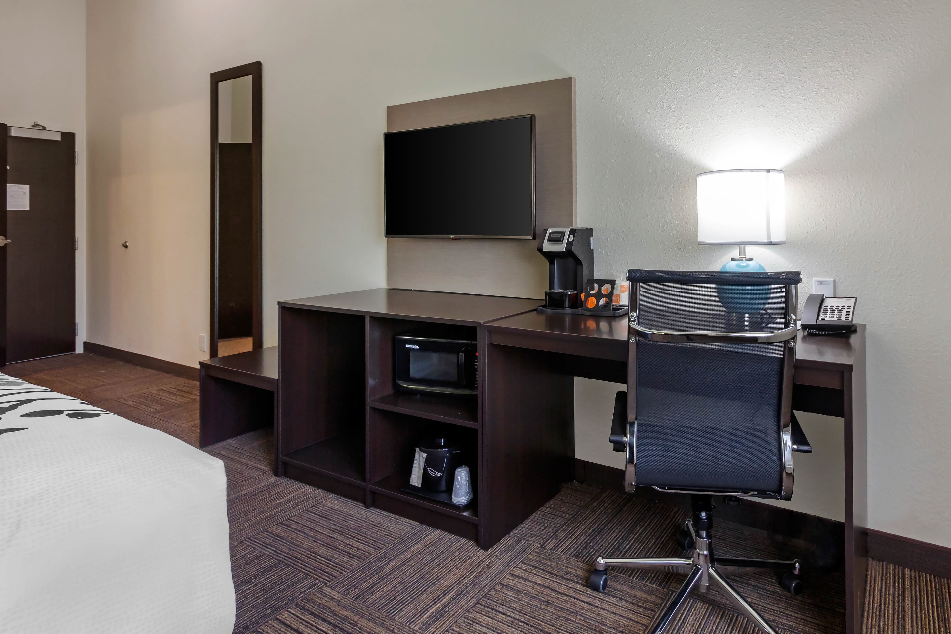 Sleep Inn & Suites Tampa South - Image 5