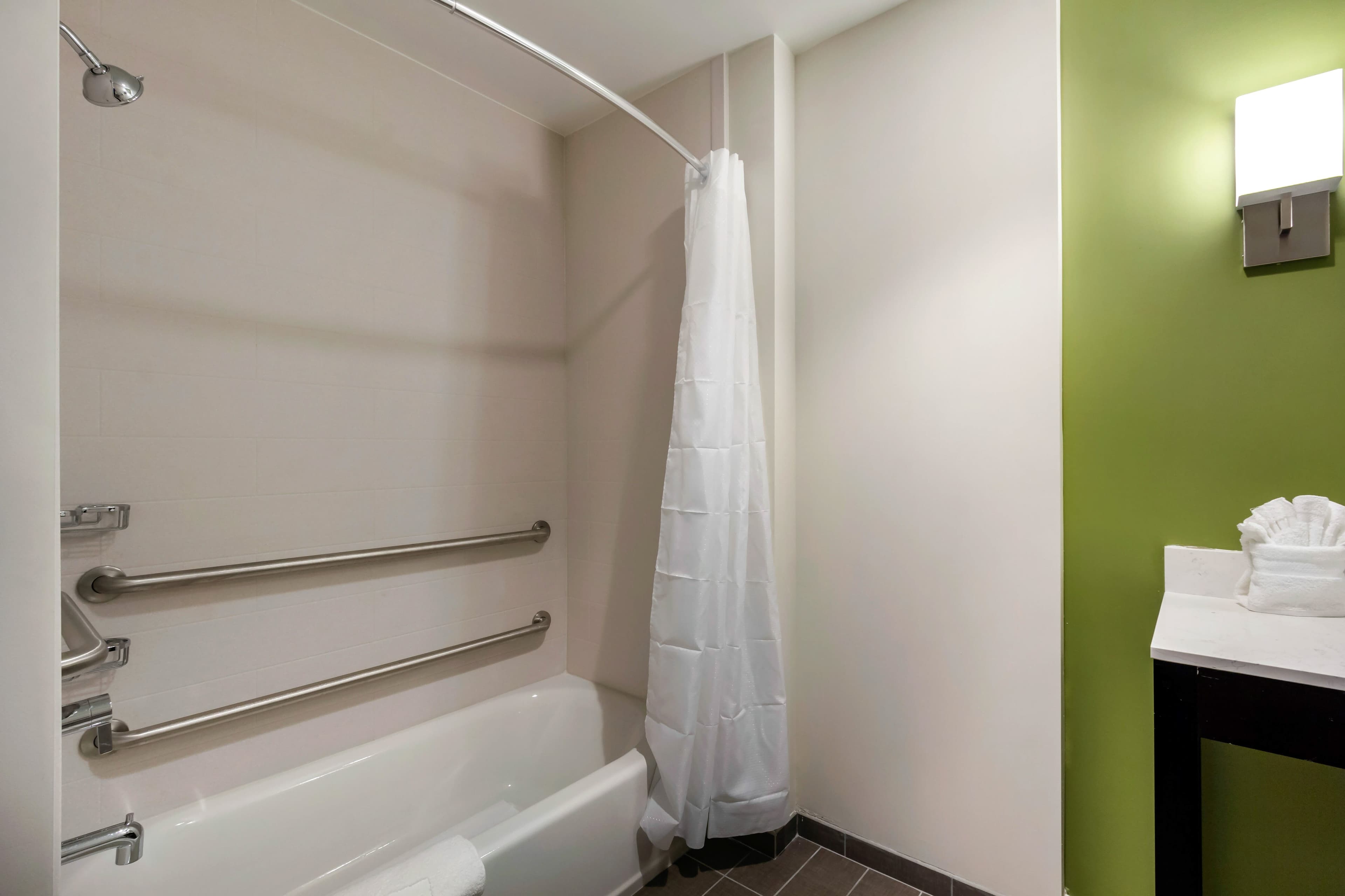 Sleep Inn & Suites Tampa South — 11