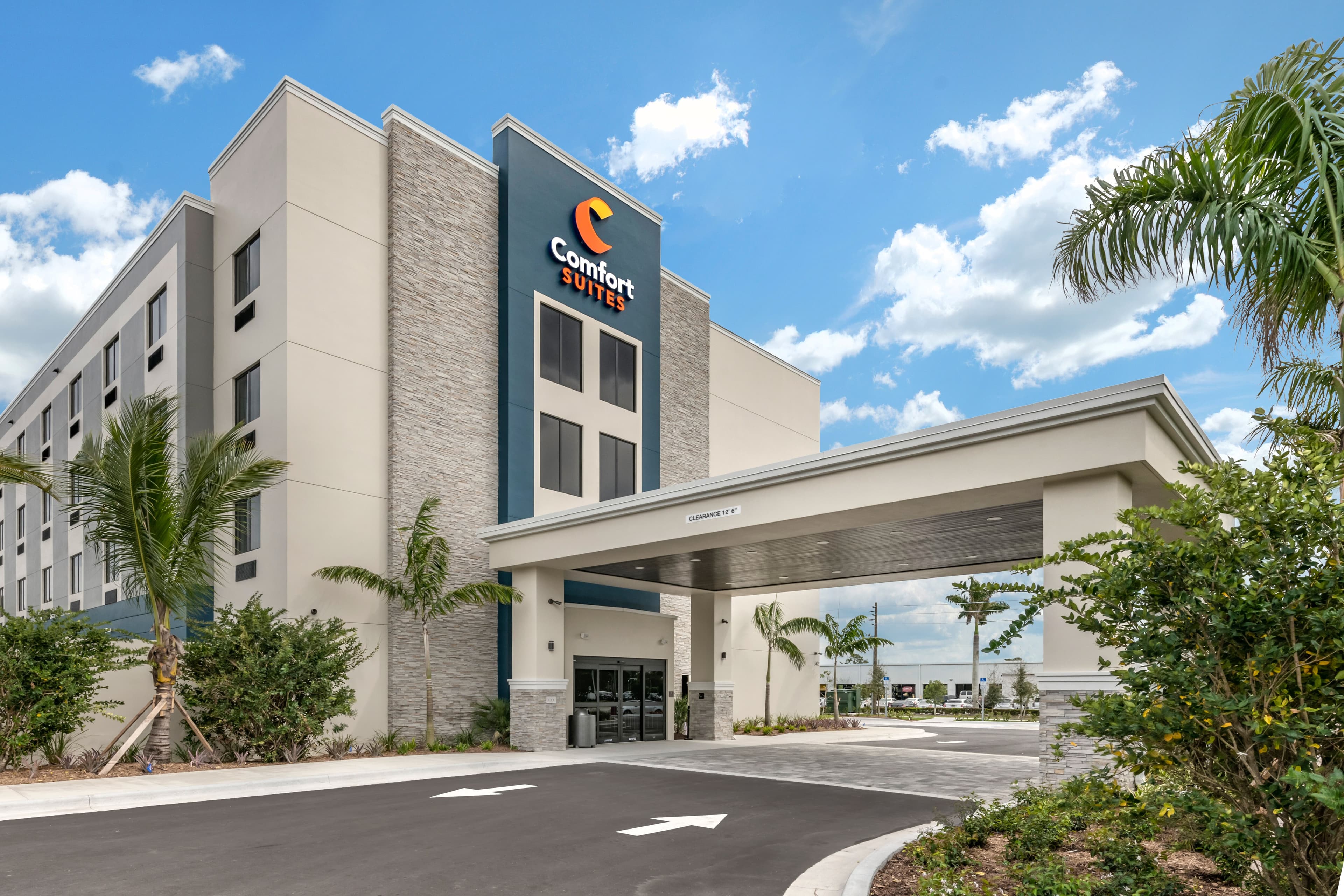 Comfort Suites Stuart-Hutchinson Island - Image 1