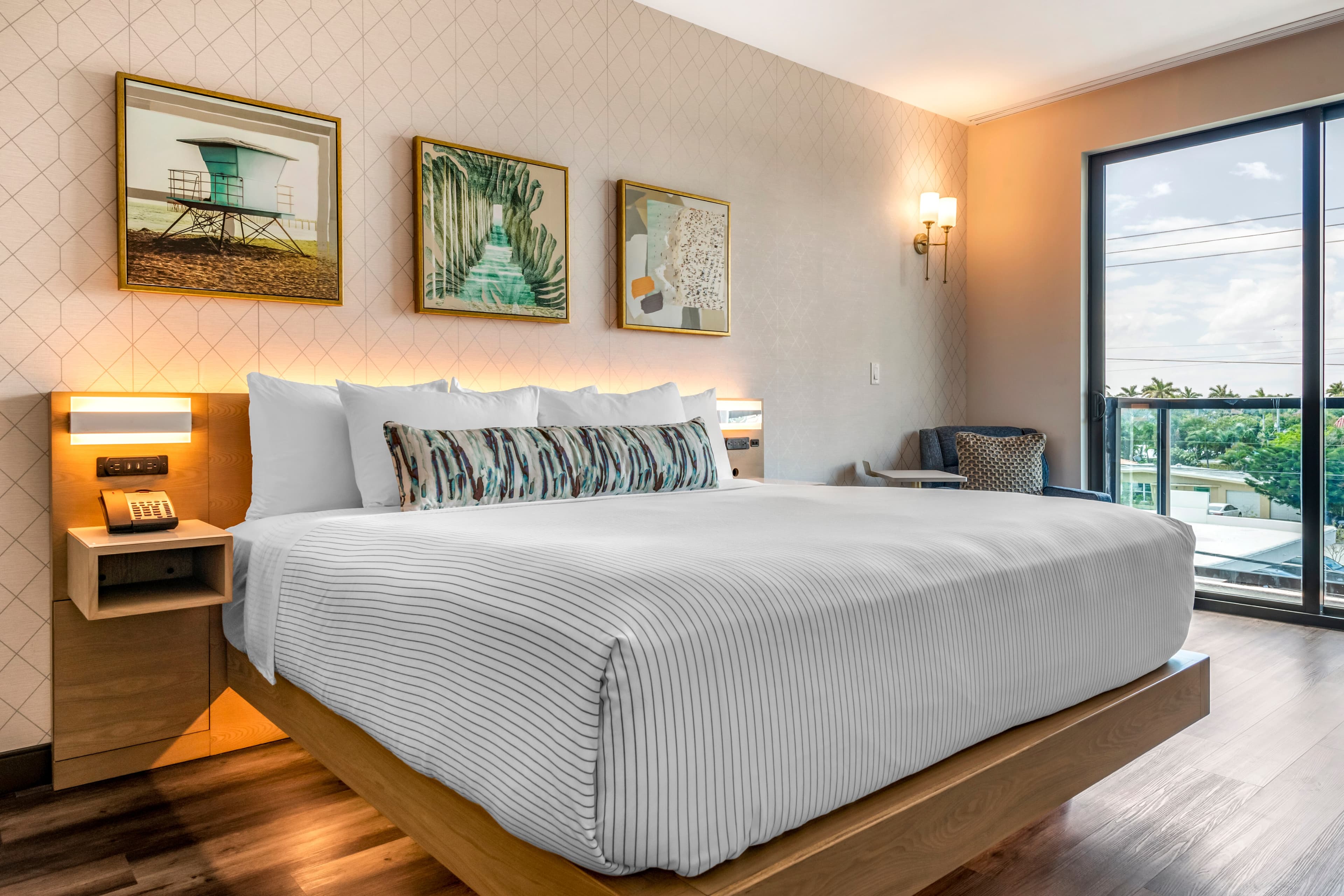 Cambria Hotel Fort Lauderdale Beach - Image 2