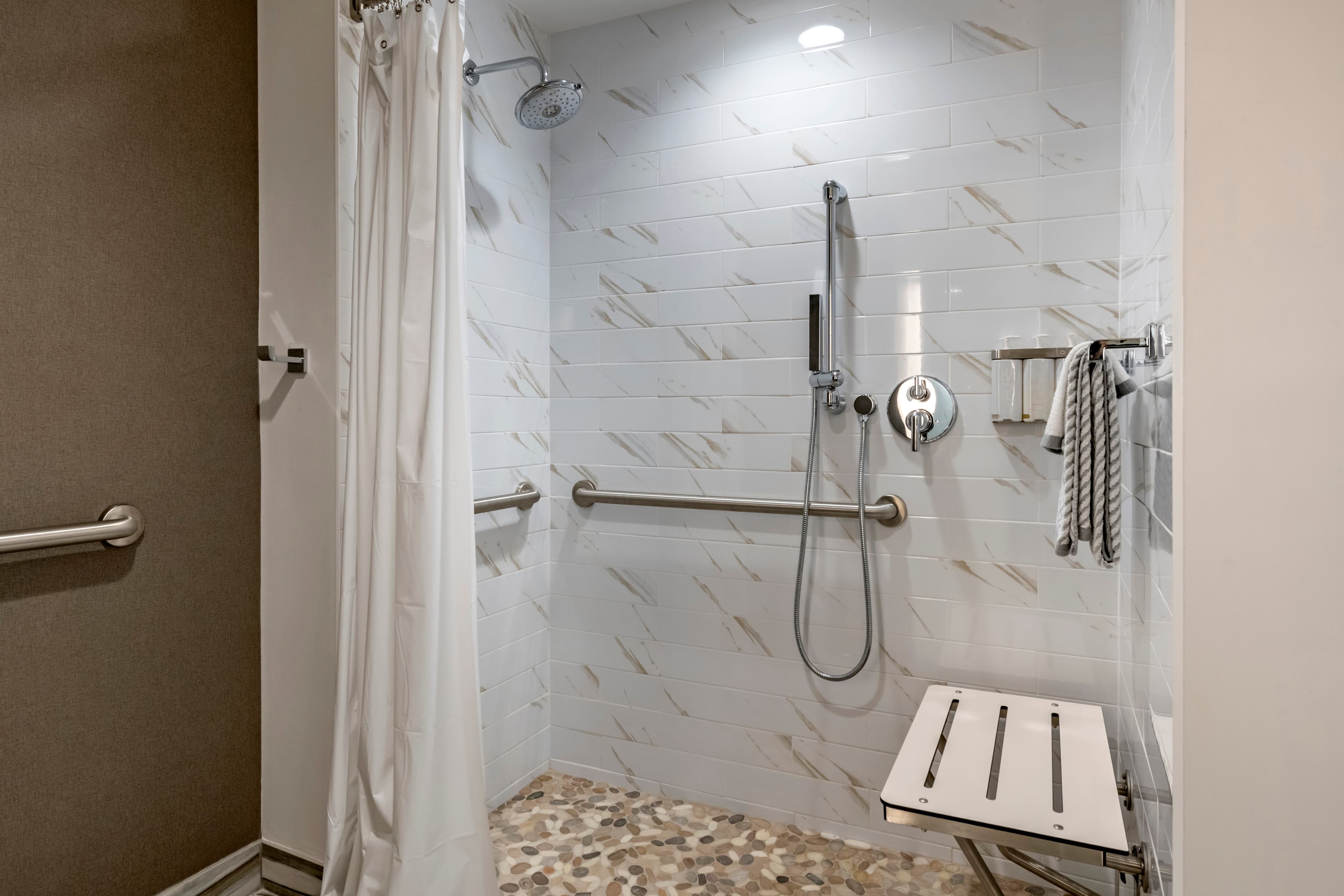 Cambria Hotel Fort Lauderdale Beach - Image 5