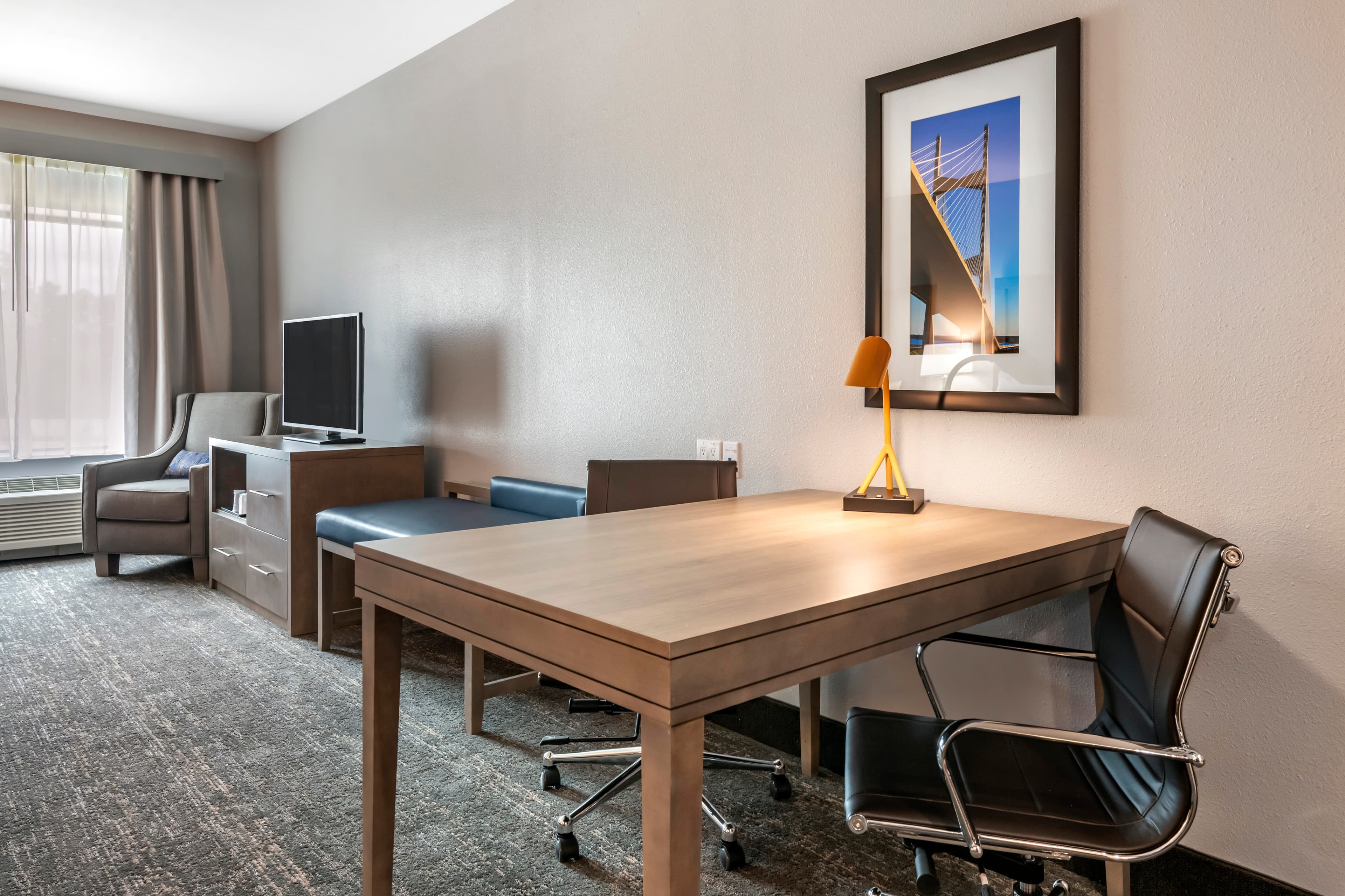 Comfort Inn & Suites Jacksonville - Orange Park Near Naval Air Station — 28
