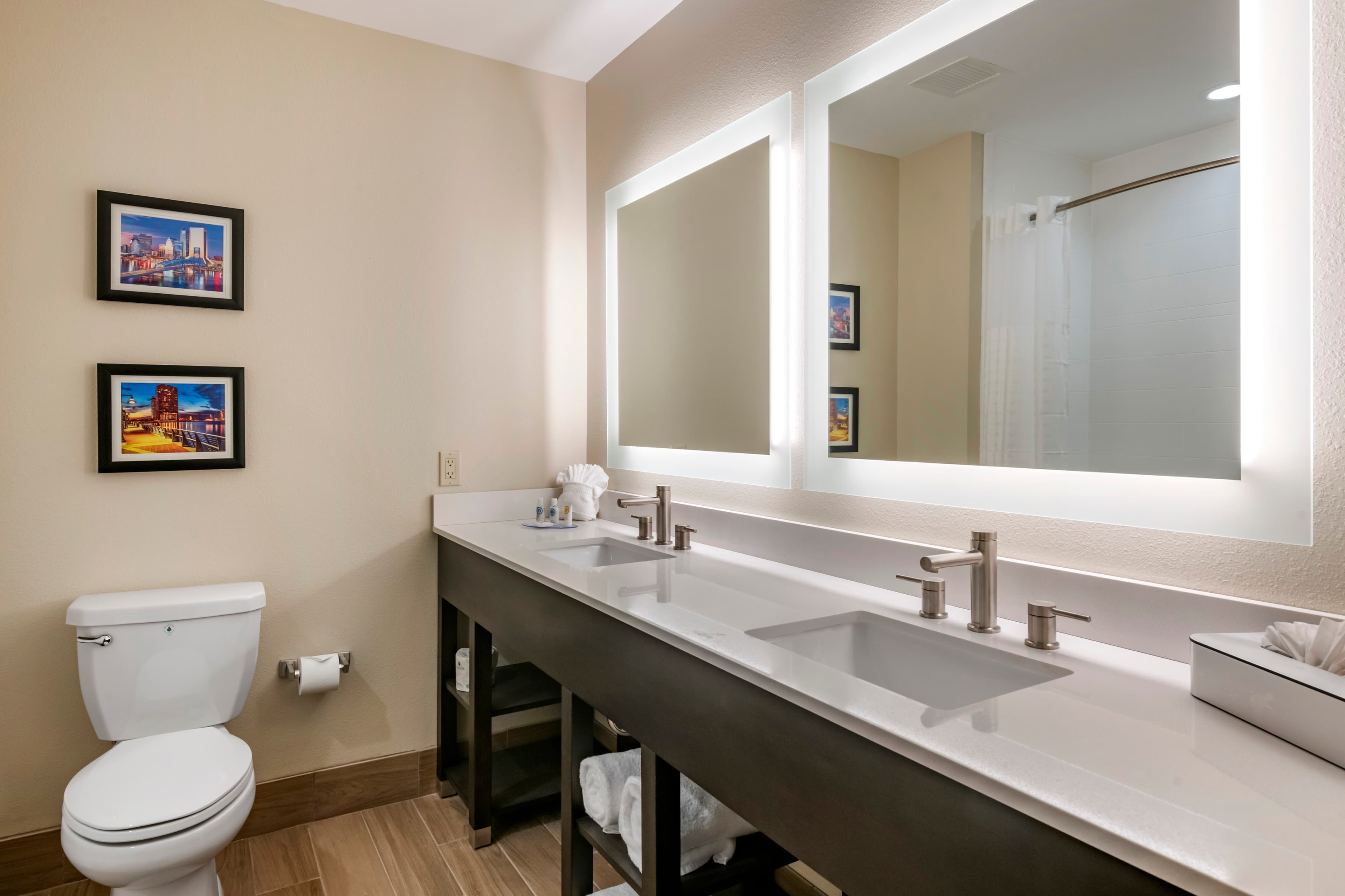 Comfort Inn & Suites Jacksonville - Orange Park Near Naval Air Station — 41