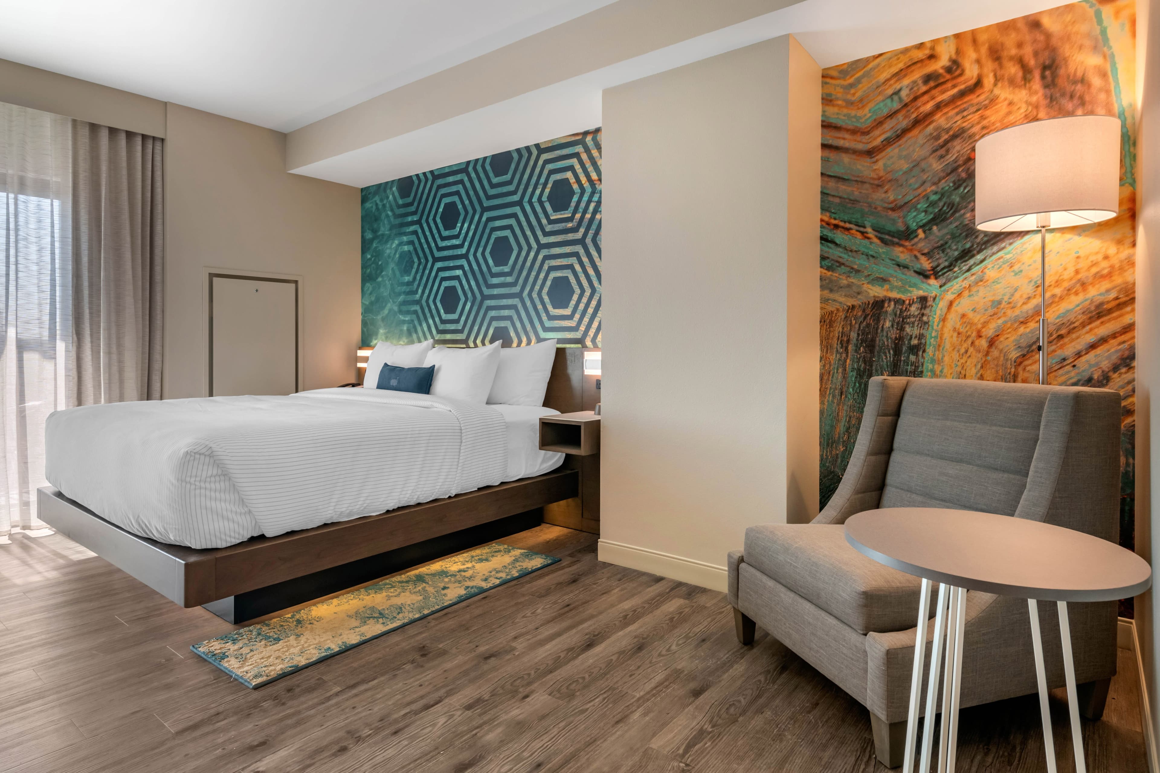 Cambria Hotel St. Petersburg-Madeira Beach Marina - Image 2