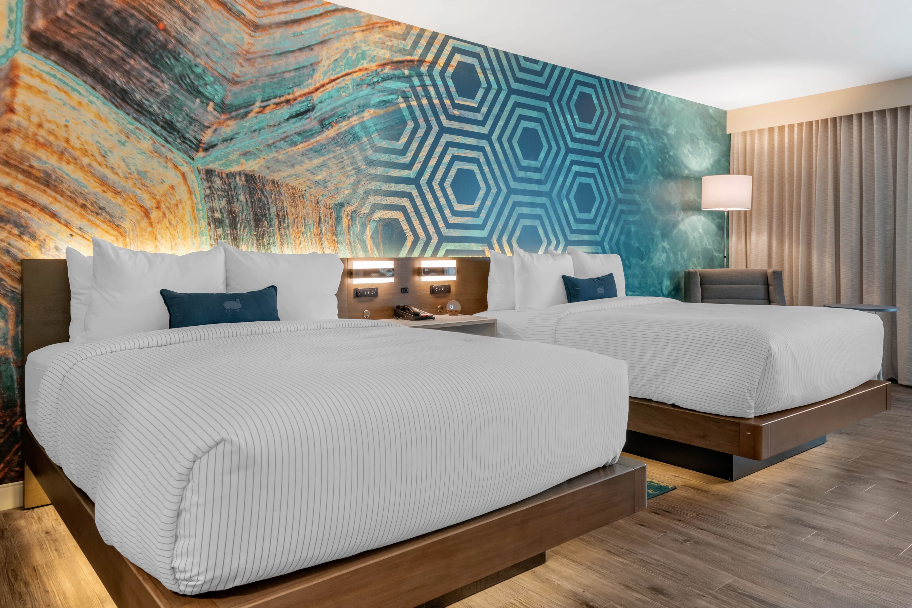 Cambria Hotel St. Petersburg-Madeira Beach Marina — 6