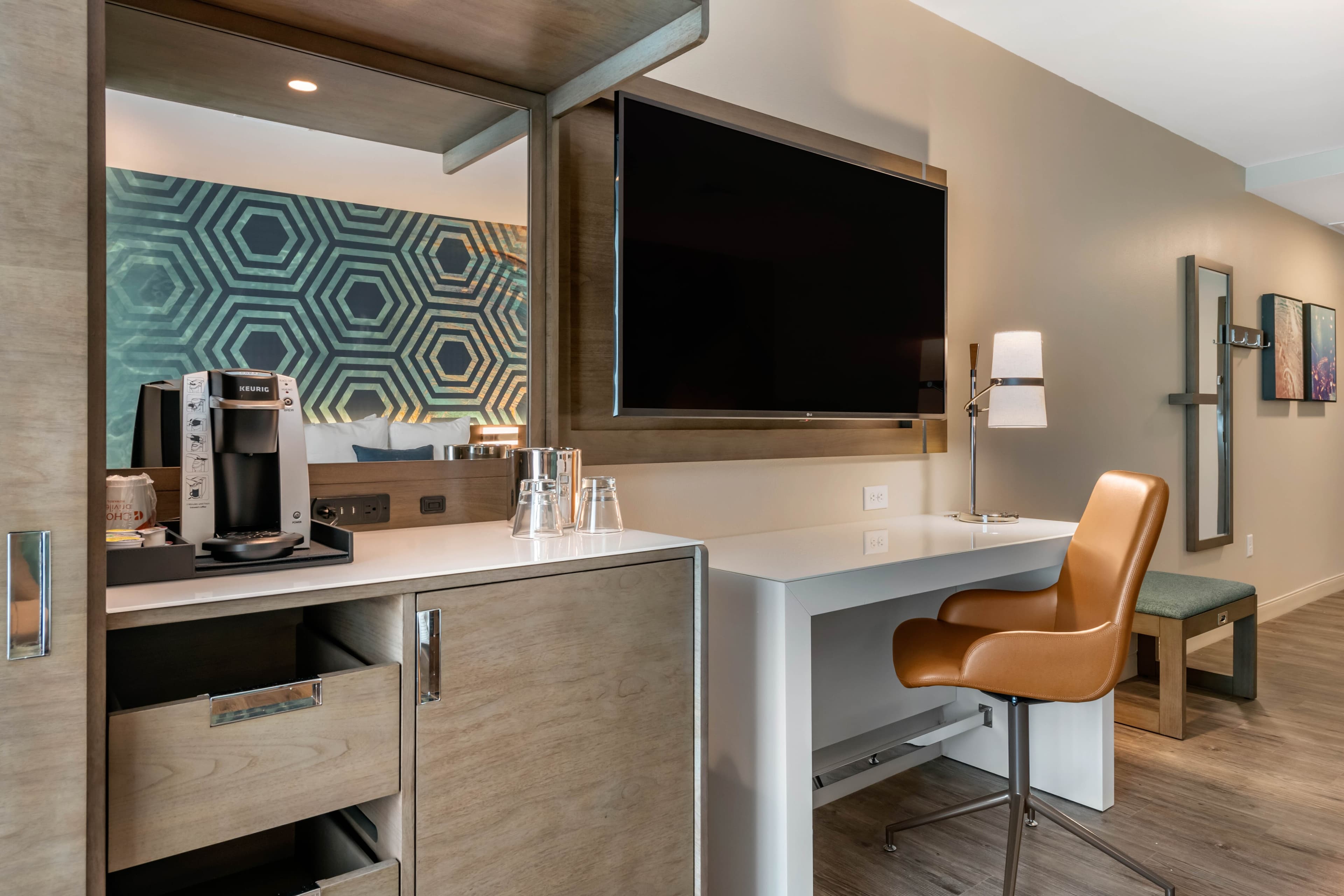 Cambria Hotel St. Petersburg-Madeira Beach Marina — 9