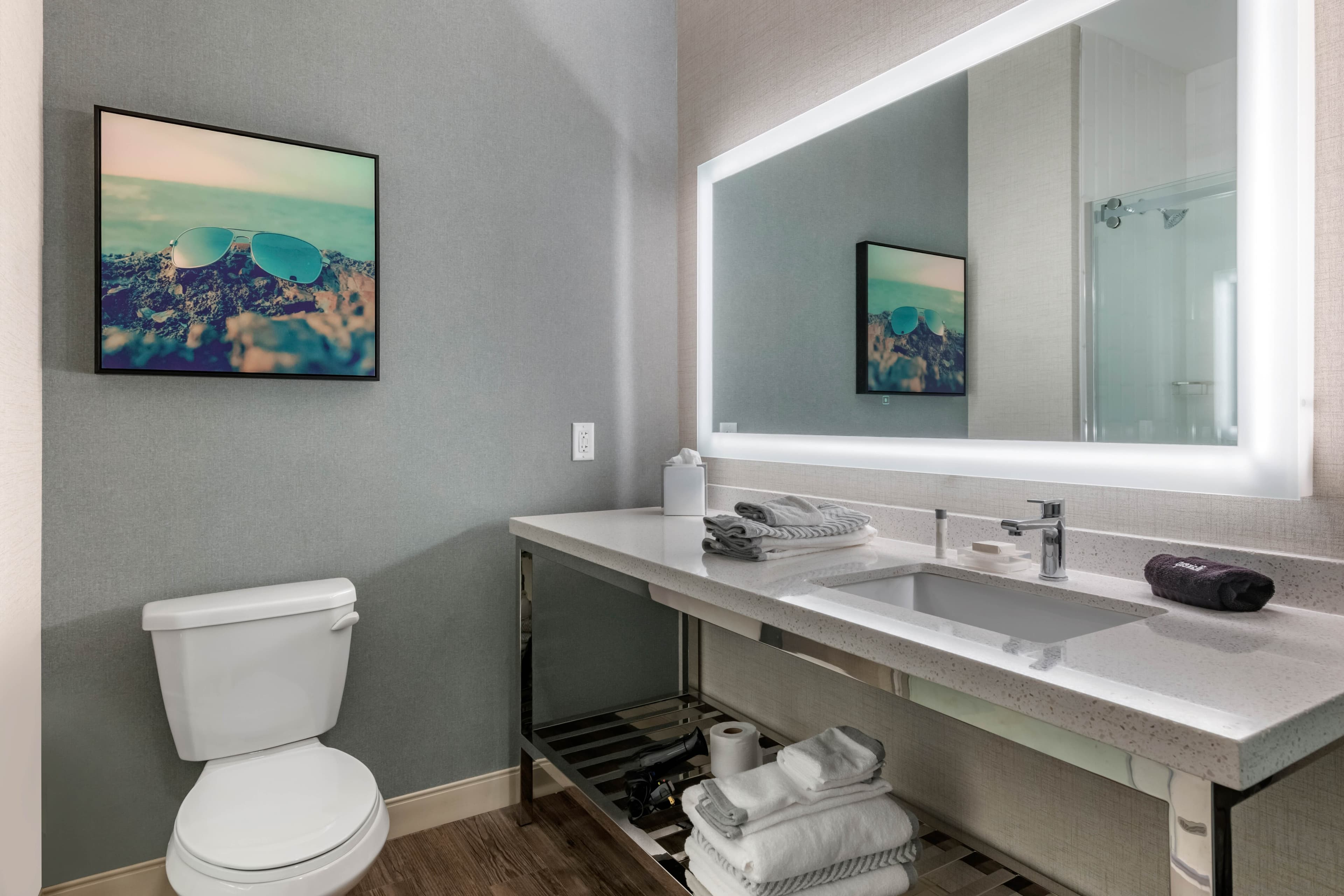 Cambria Hotel St. Petersburg-Madeira Beach Marina — 26