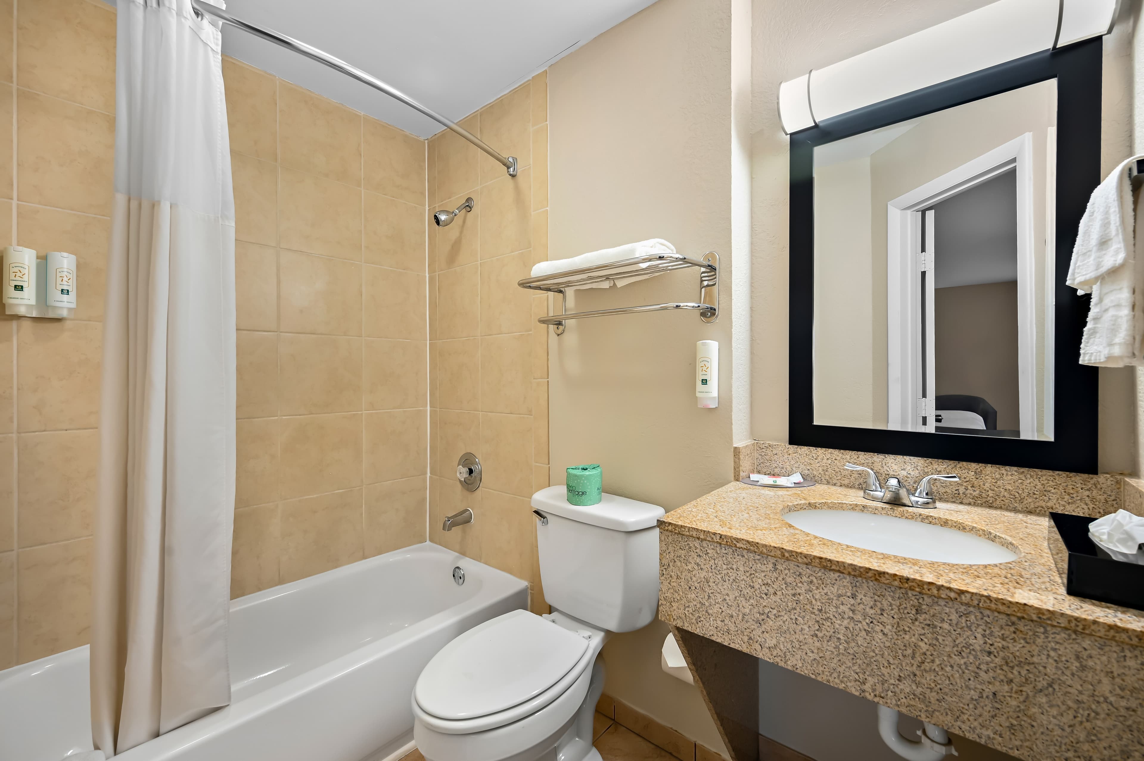 Quality Inn Fort Myers Cape Coral — 11