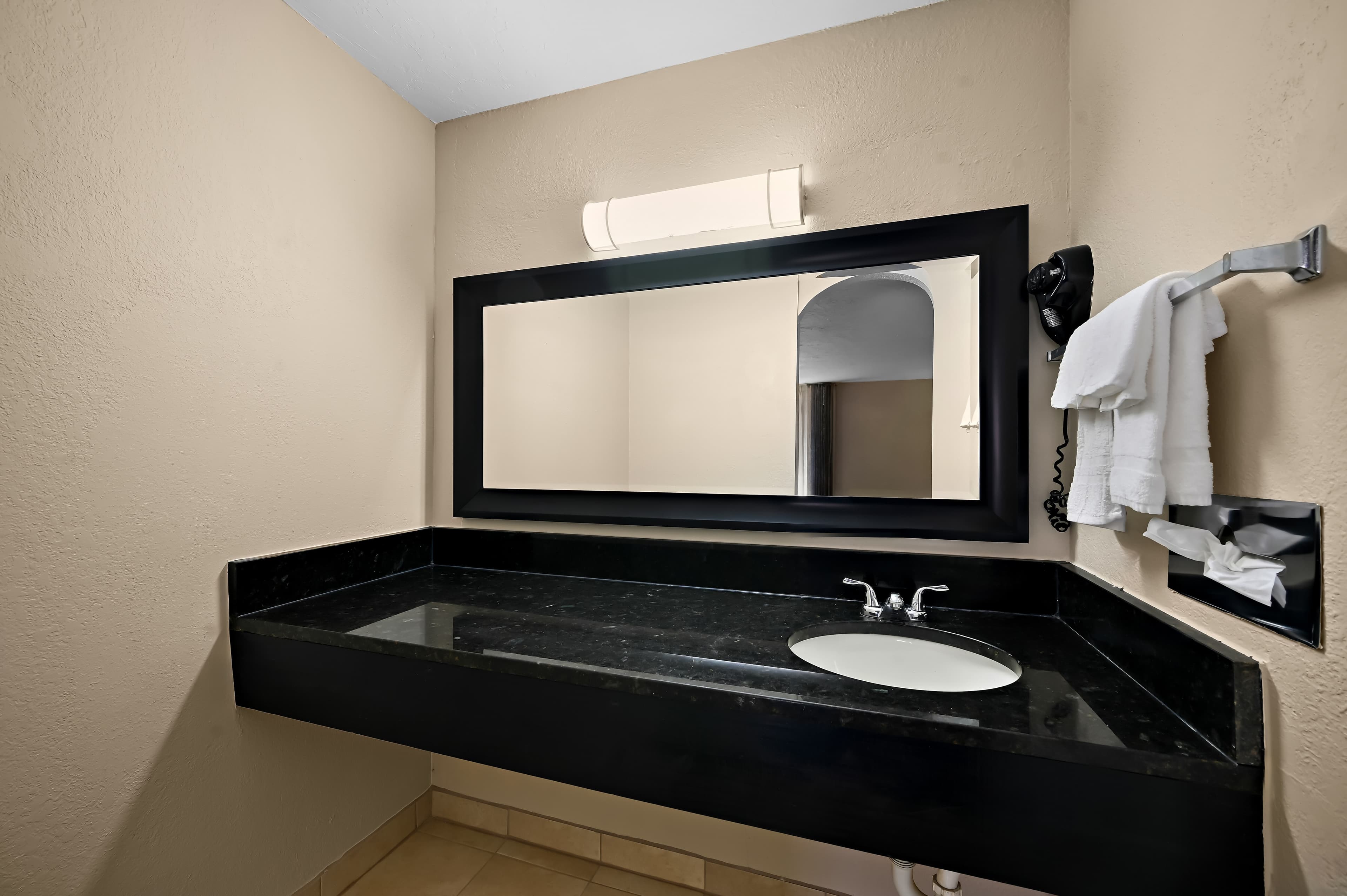 Quality Inn Fort Myers Cape Coral — 23