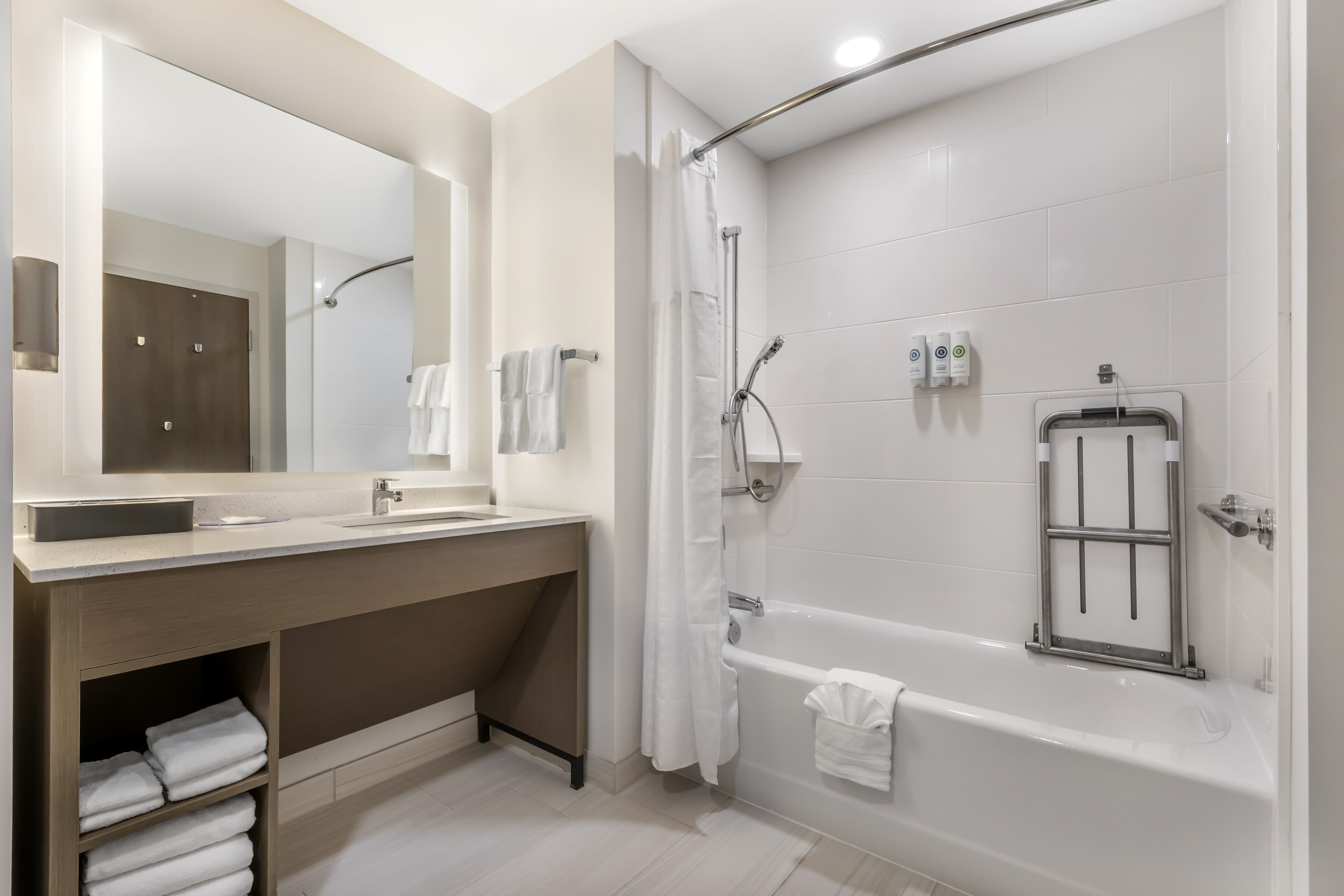 Comfort Inn & Suites Orlando Sanford Airport — 13