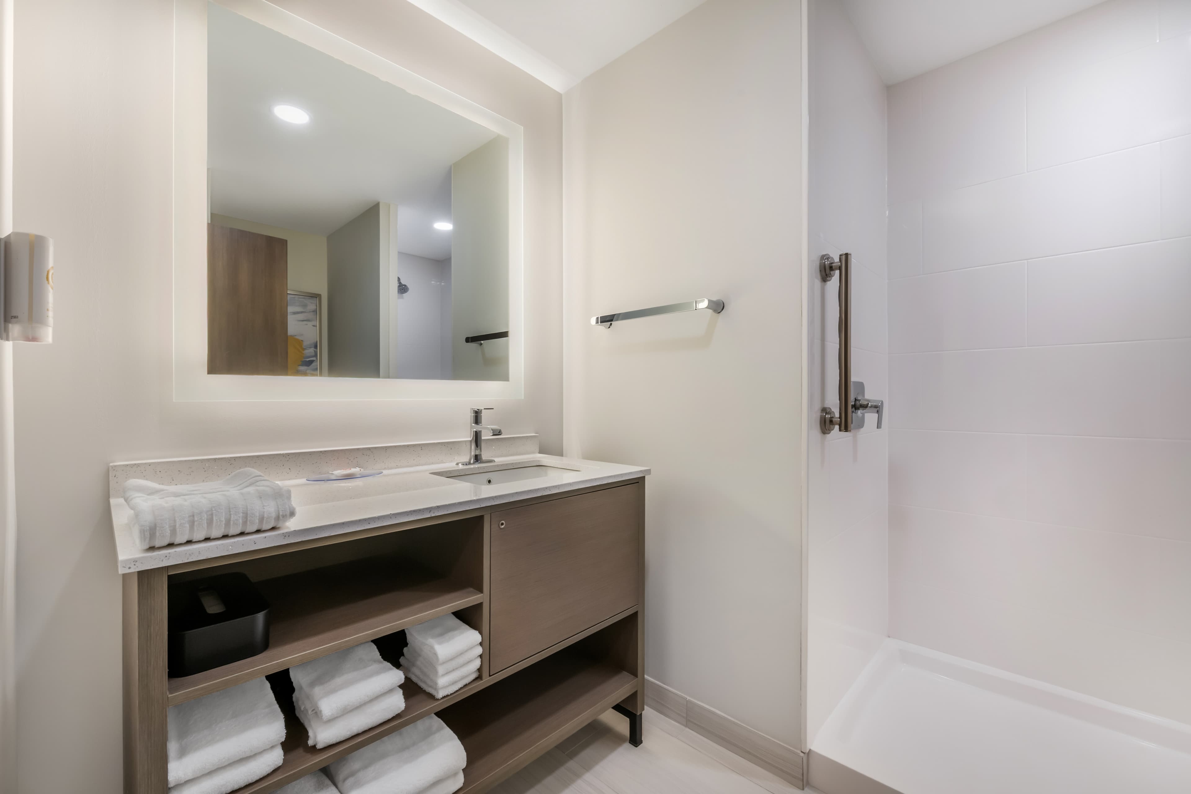 Comfort Inn & Suites Orlando Sanford Airport — 21