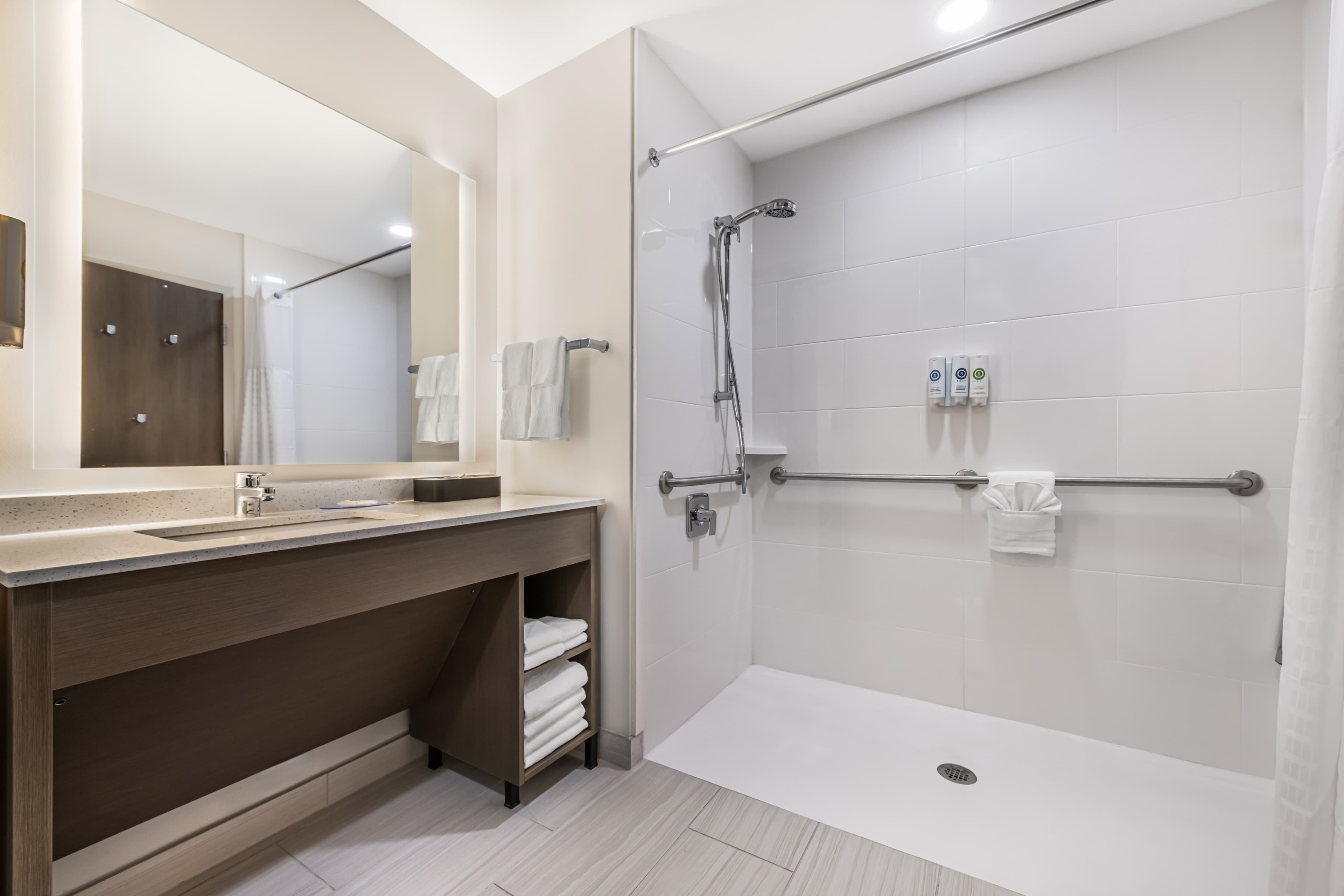 Comfort Inn & Suites Orlando Sanford Airport — 26