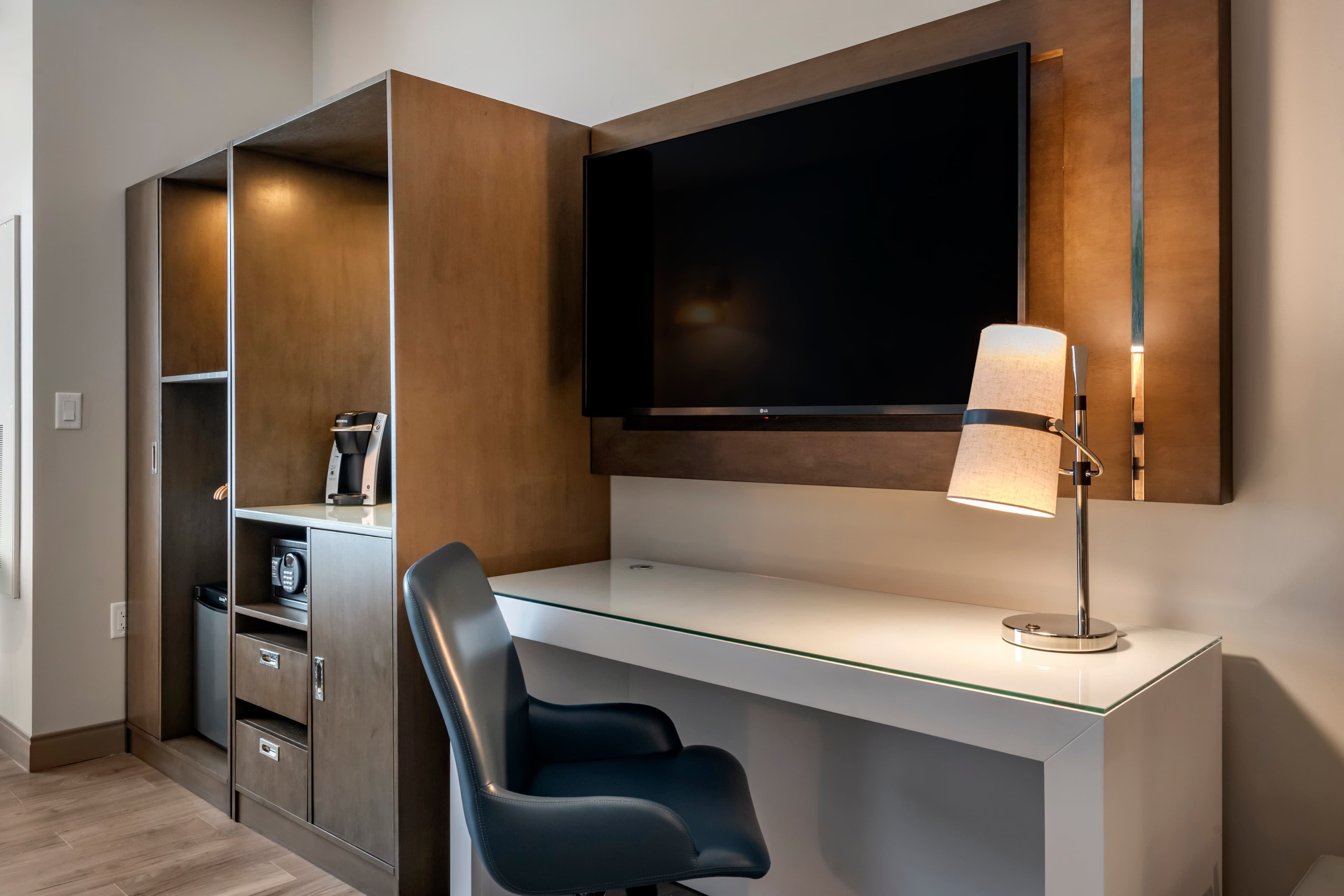 Cambria Hotel Orlando Airport - Image 3