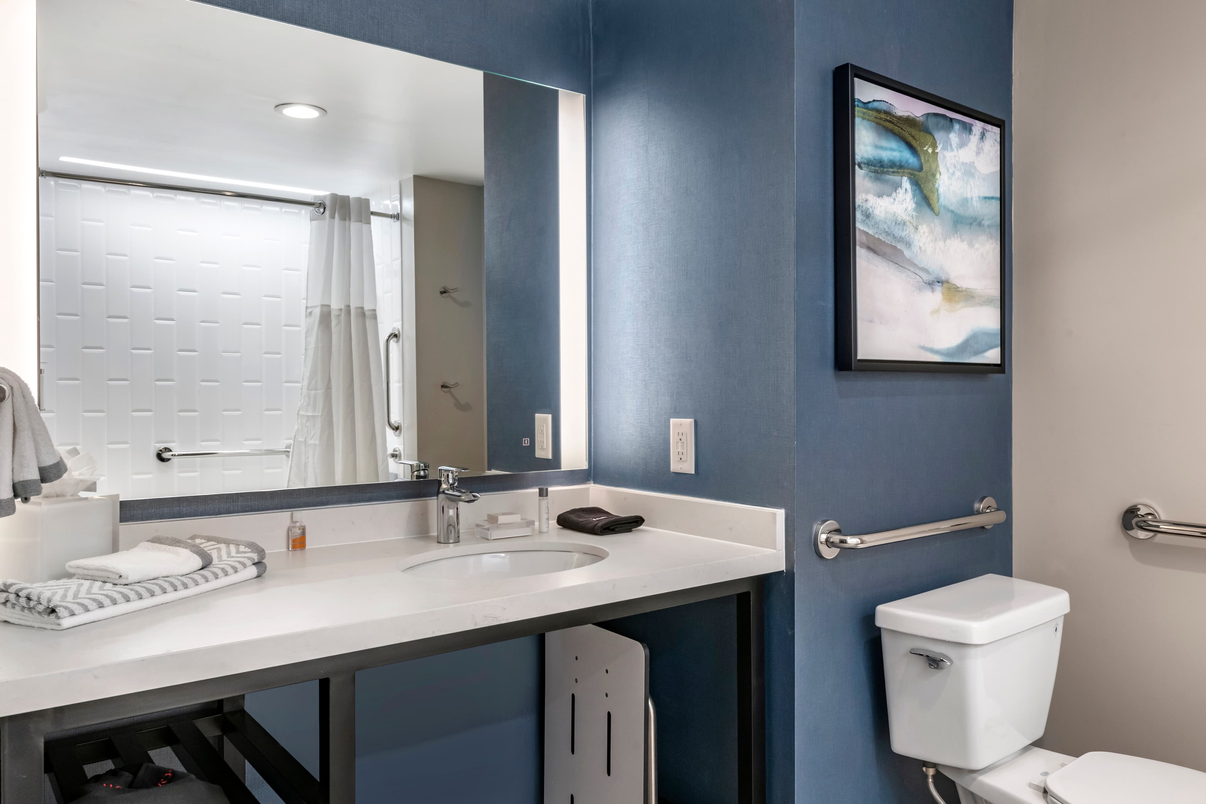 Cambria Hotel Orlando Airport - Image 5