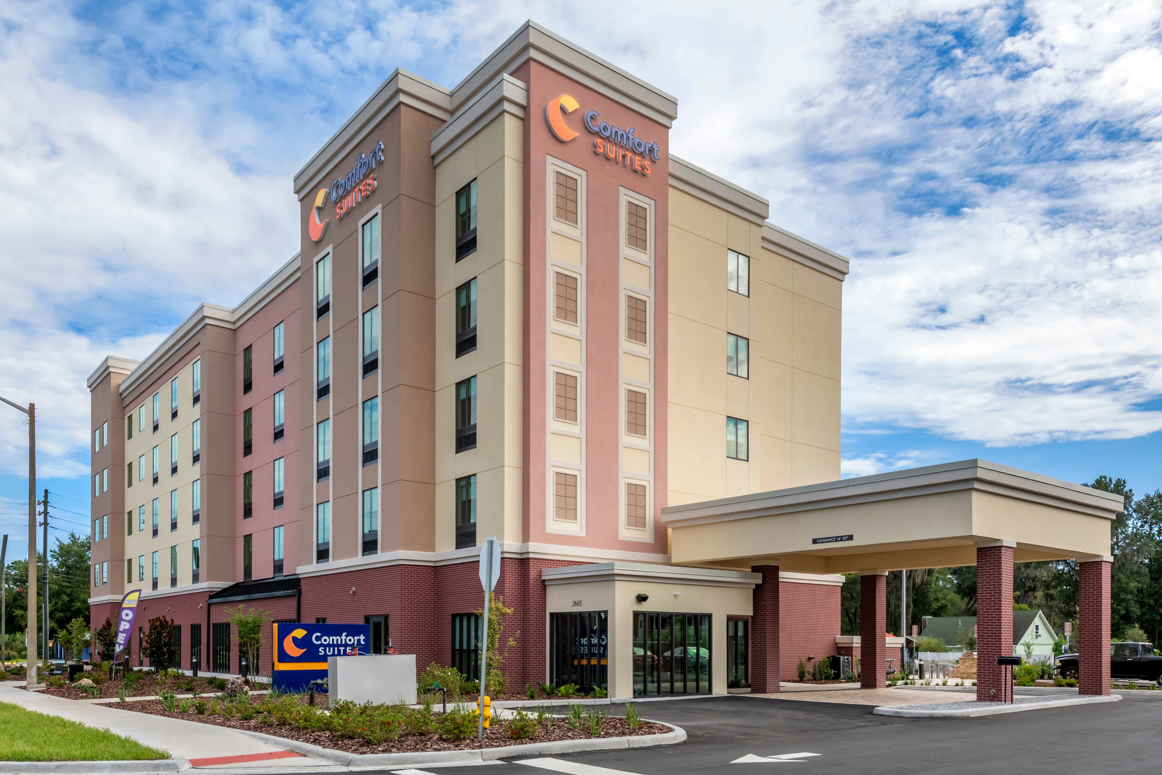 Comfort Suites Gainesville Near University - Image 1