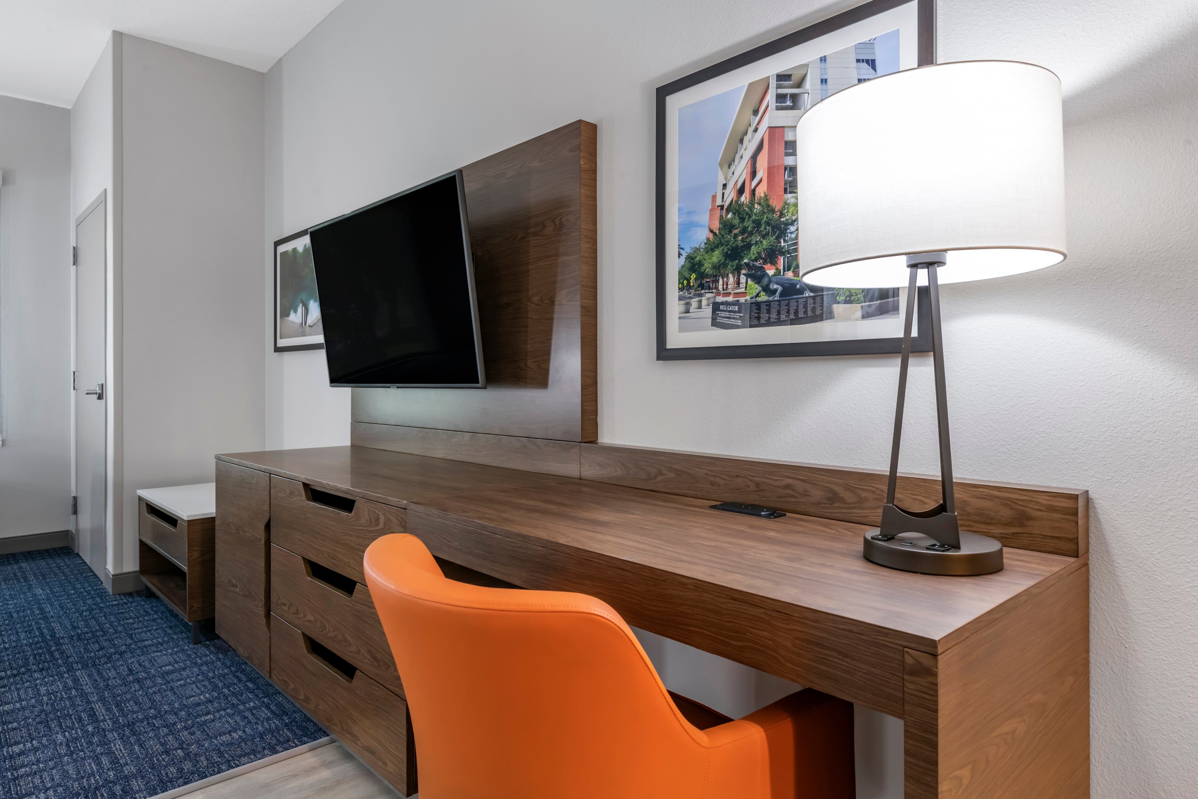 Comfort Suites Gainesville Near University - Image 3