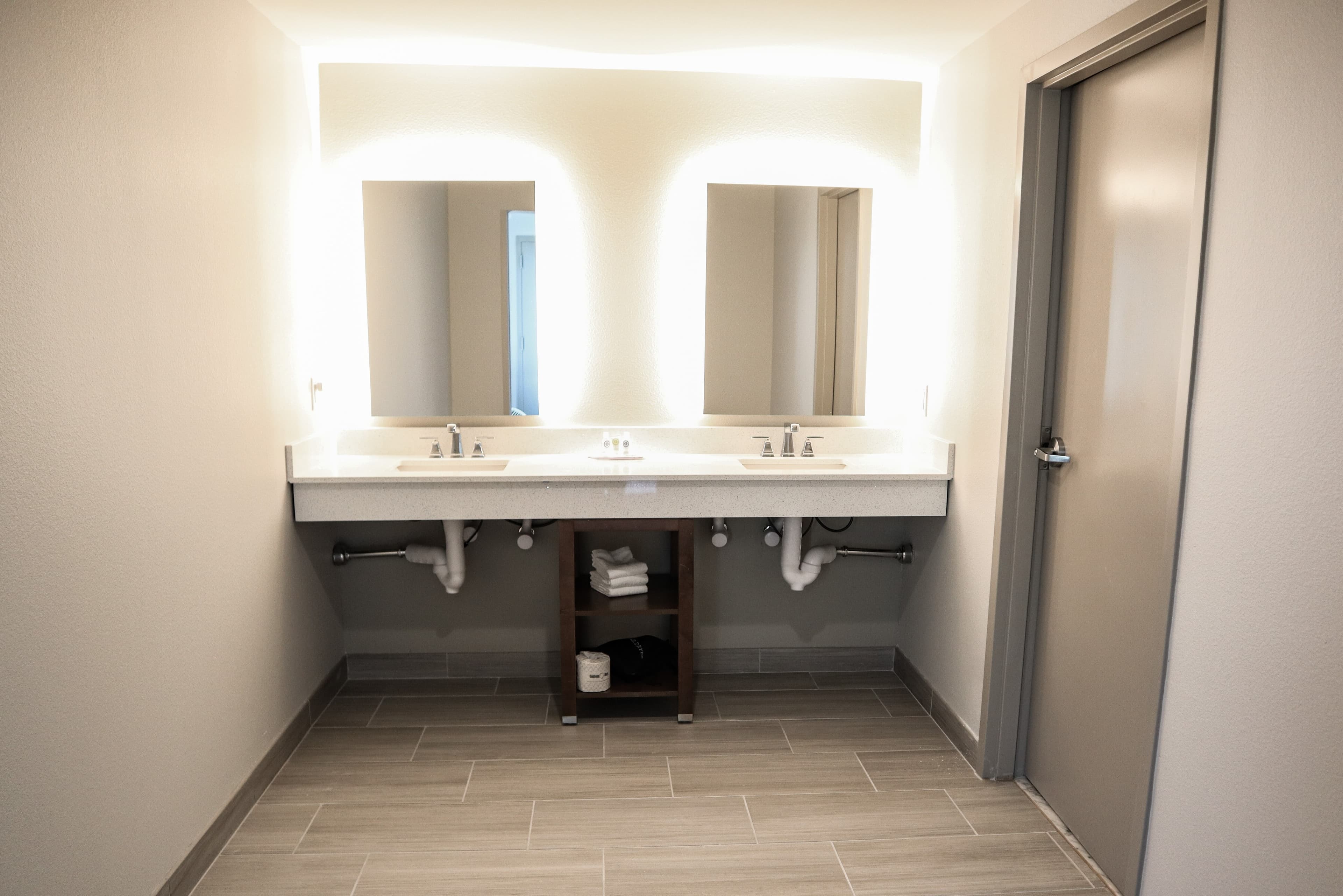 Comfort Suites Gainesville Near University — 29
