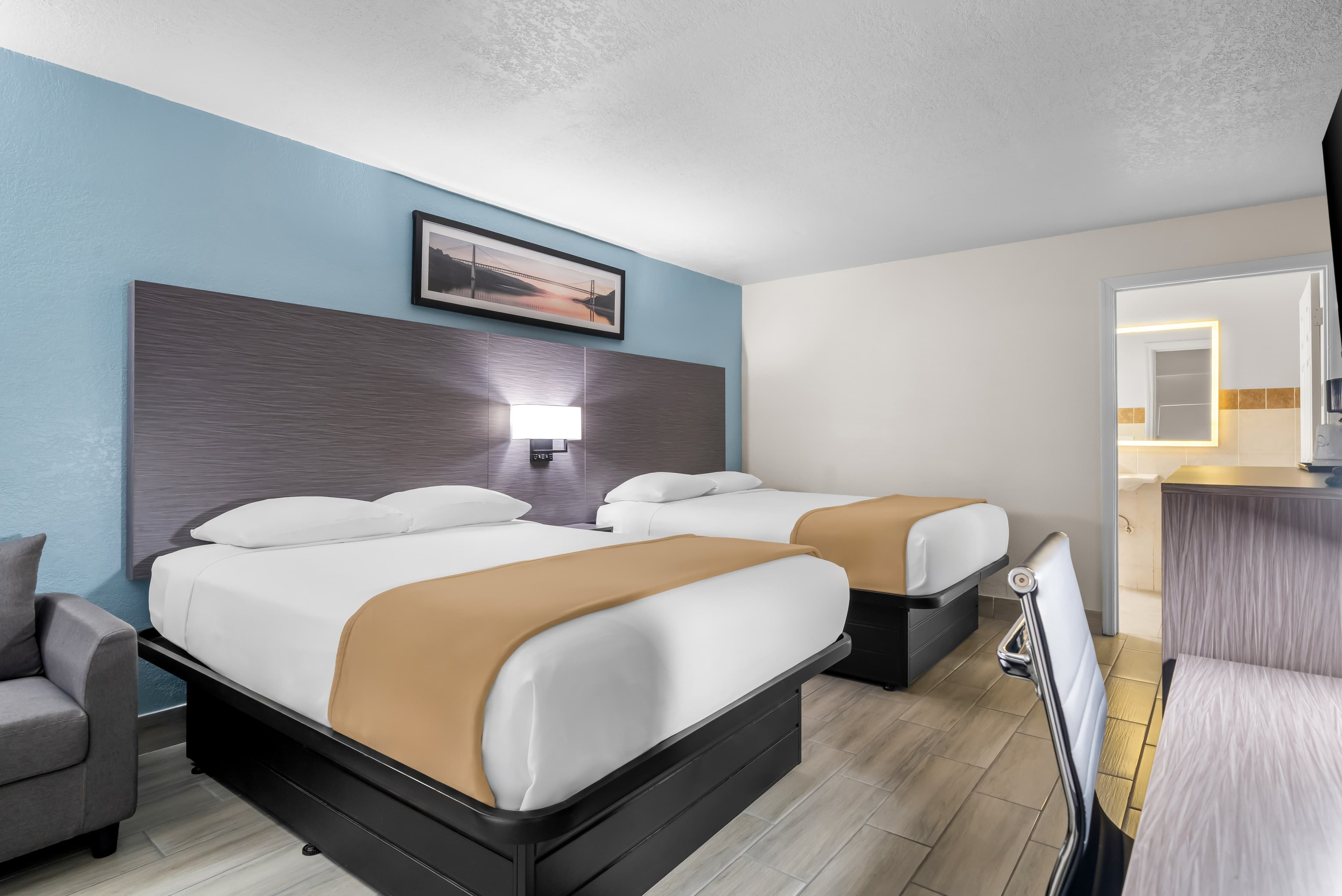Rodeway Inn Lake Wales - Winter Haven - Image 3