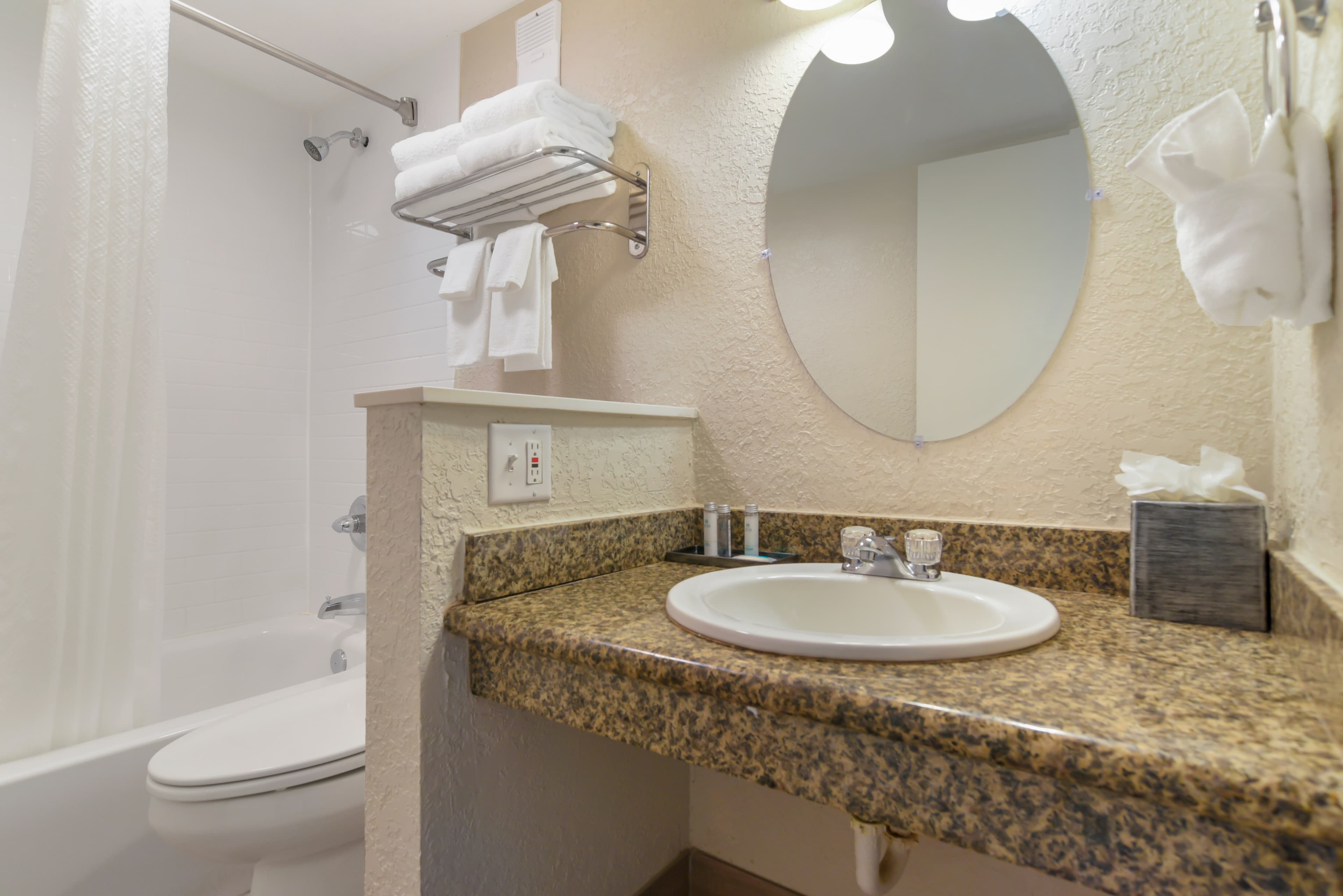 Inn on Destin Harbor, an Ascend Collection Hotel — 24