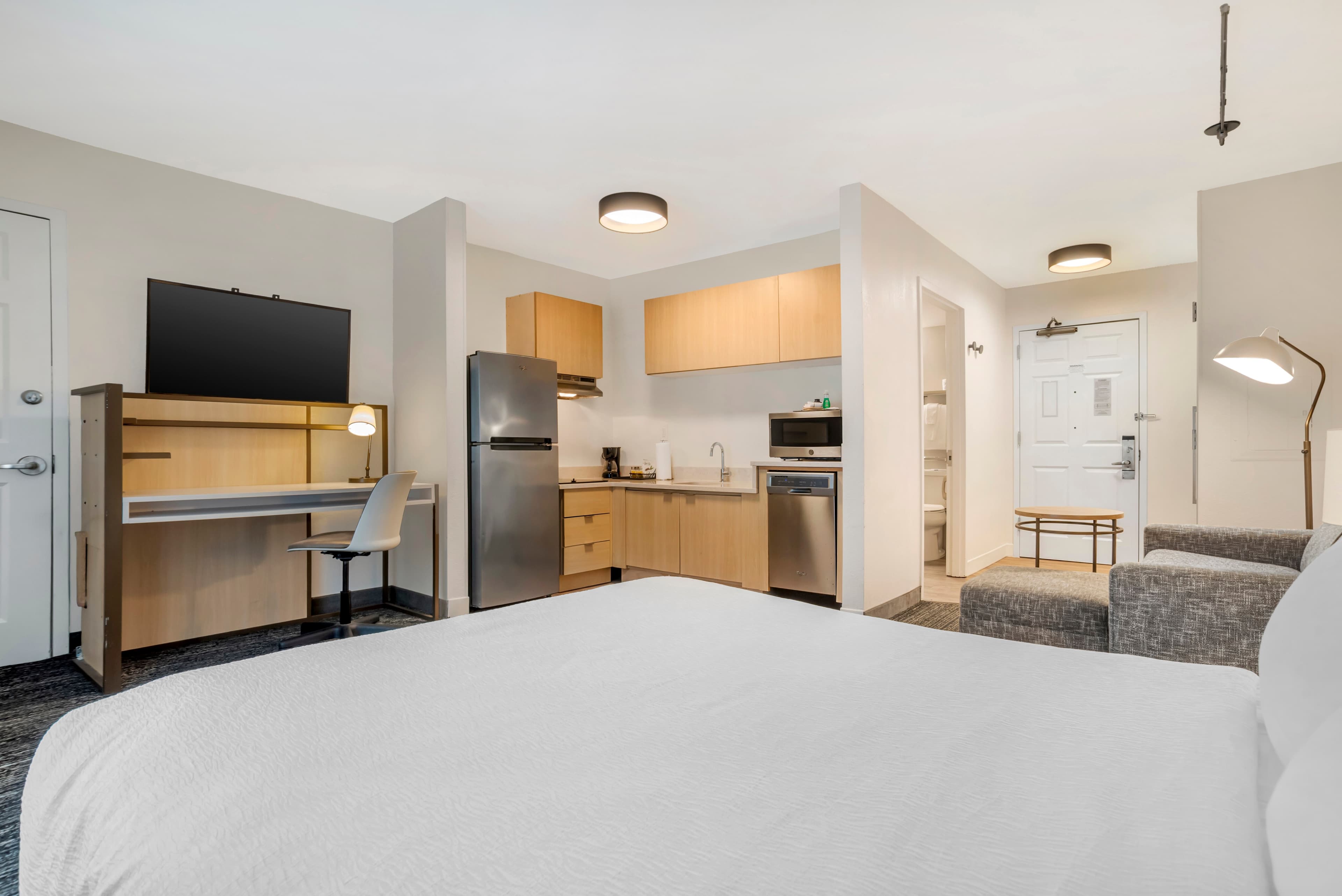 Alluxsuites at 1876, an Ascend Collection Hotel — 8