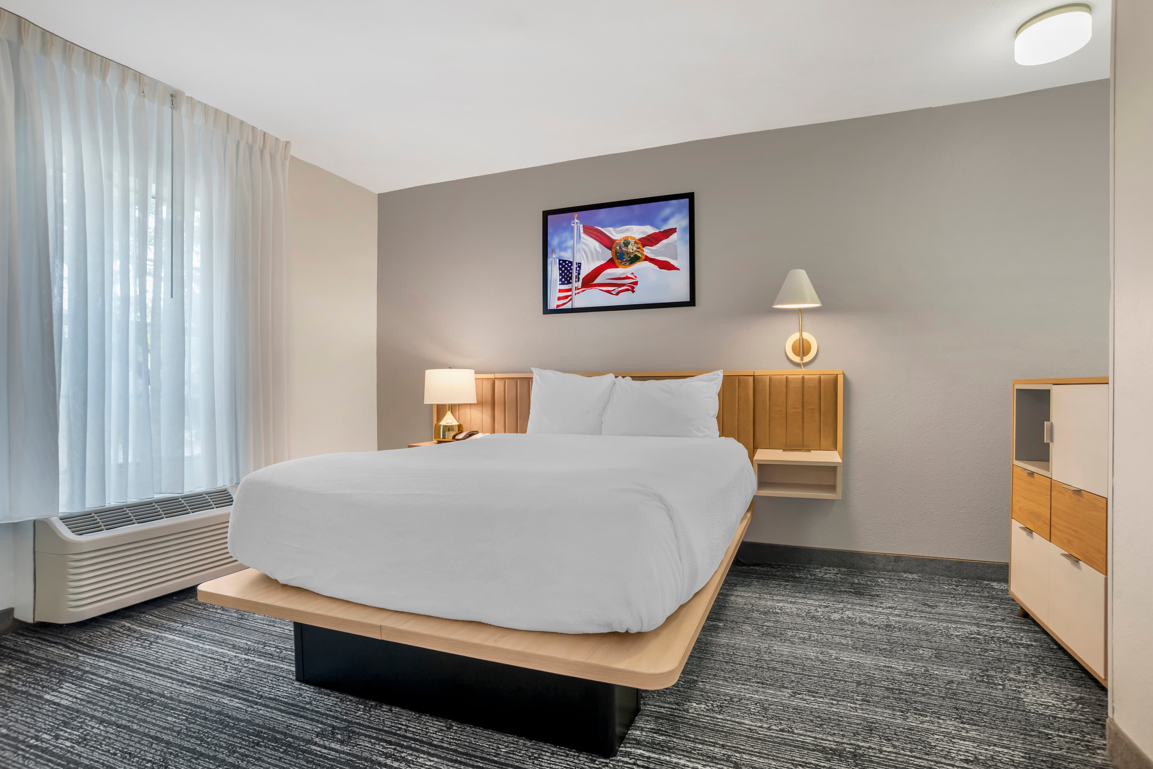 Alluxsuites at 1876, an Ascend Collection Hotel — 10