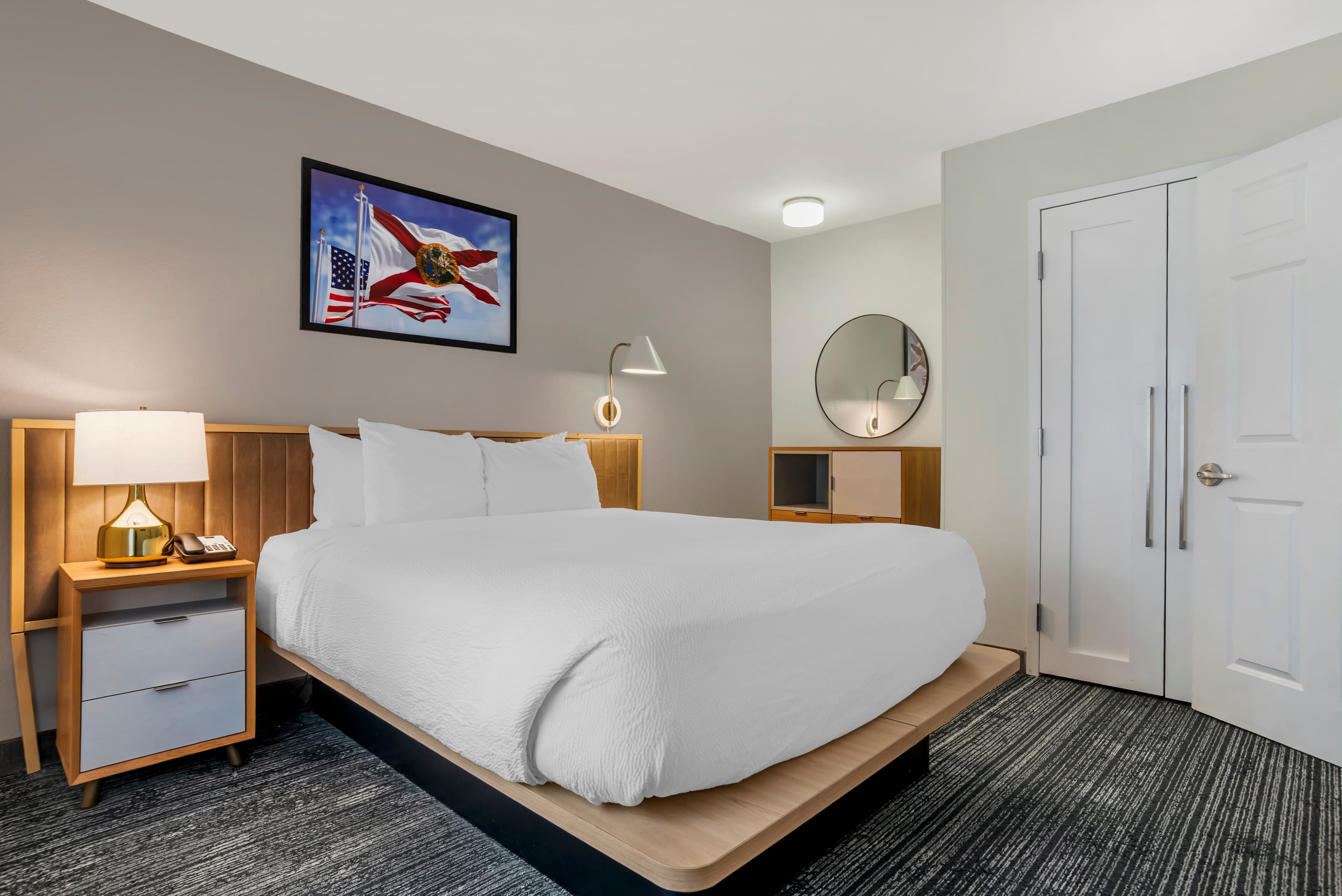 Alluxsuites at 1876, an Ascend Collection Hotel — 11