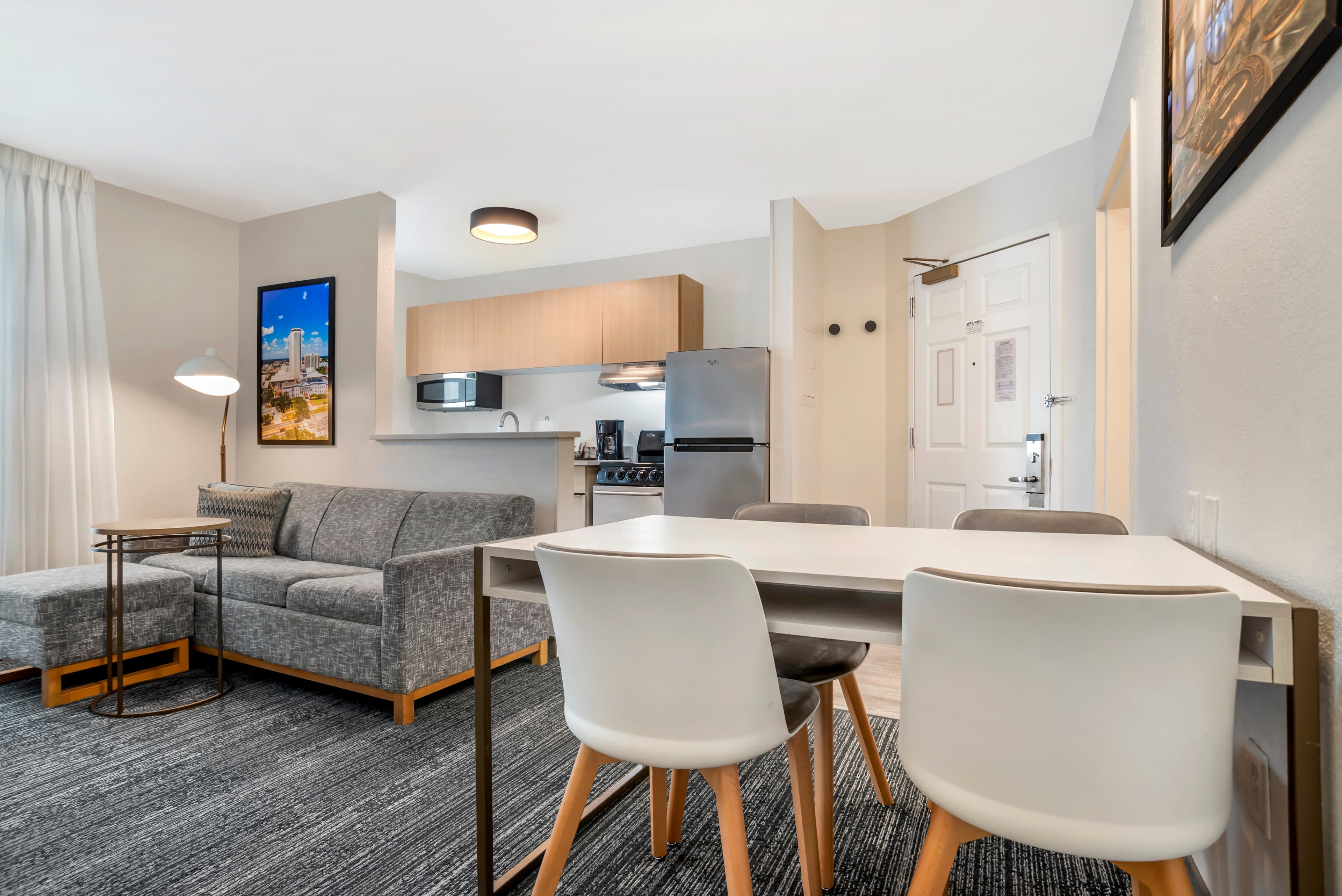 Alluxsuites at 1876, an Ascend Collection Hotel — 15