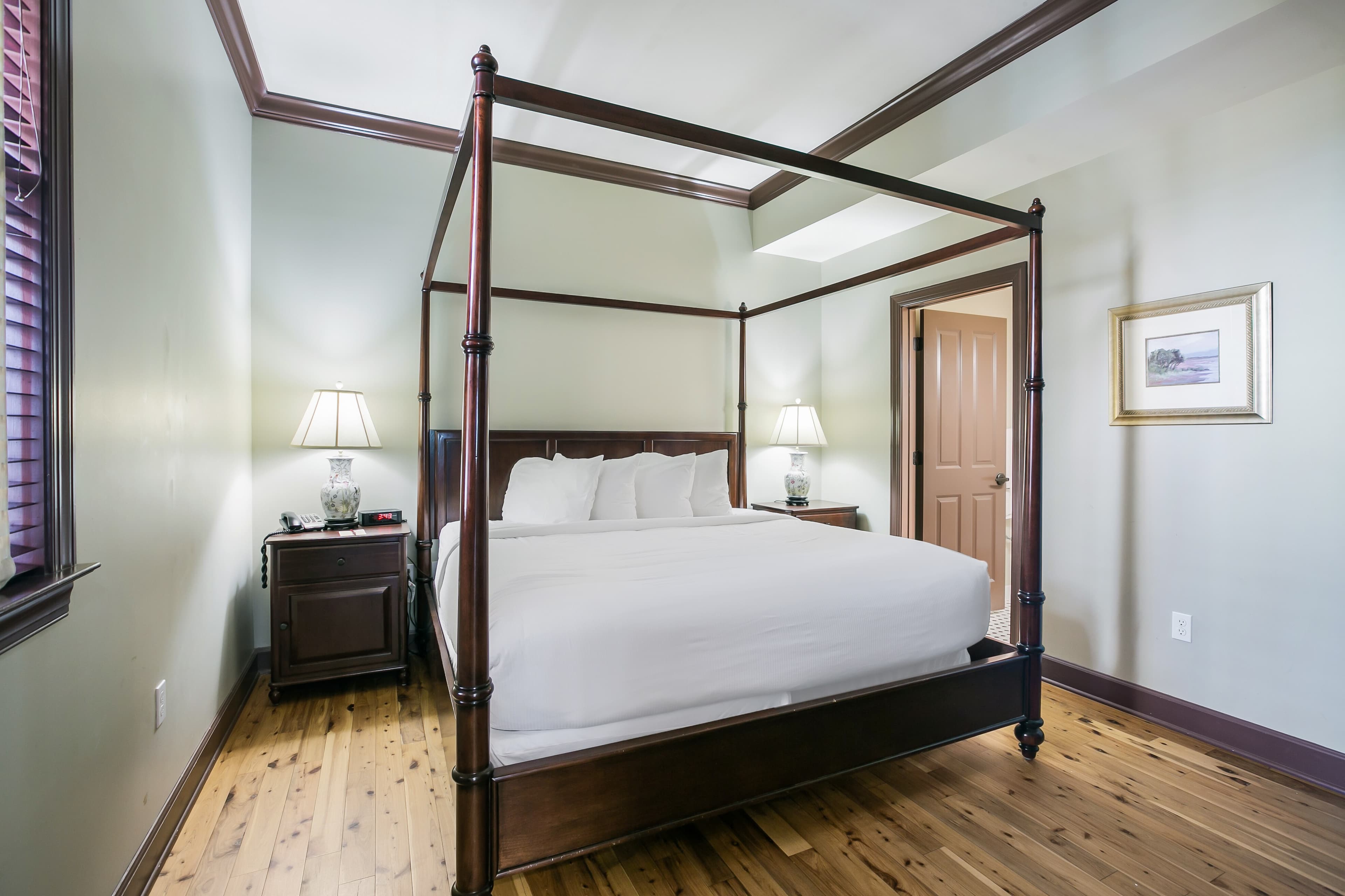 Water Street Hotel & Marina, an Ascend Collection Hotel — 12