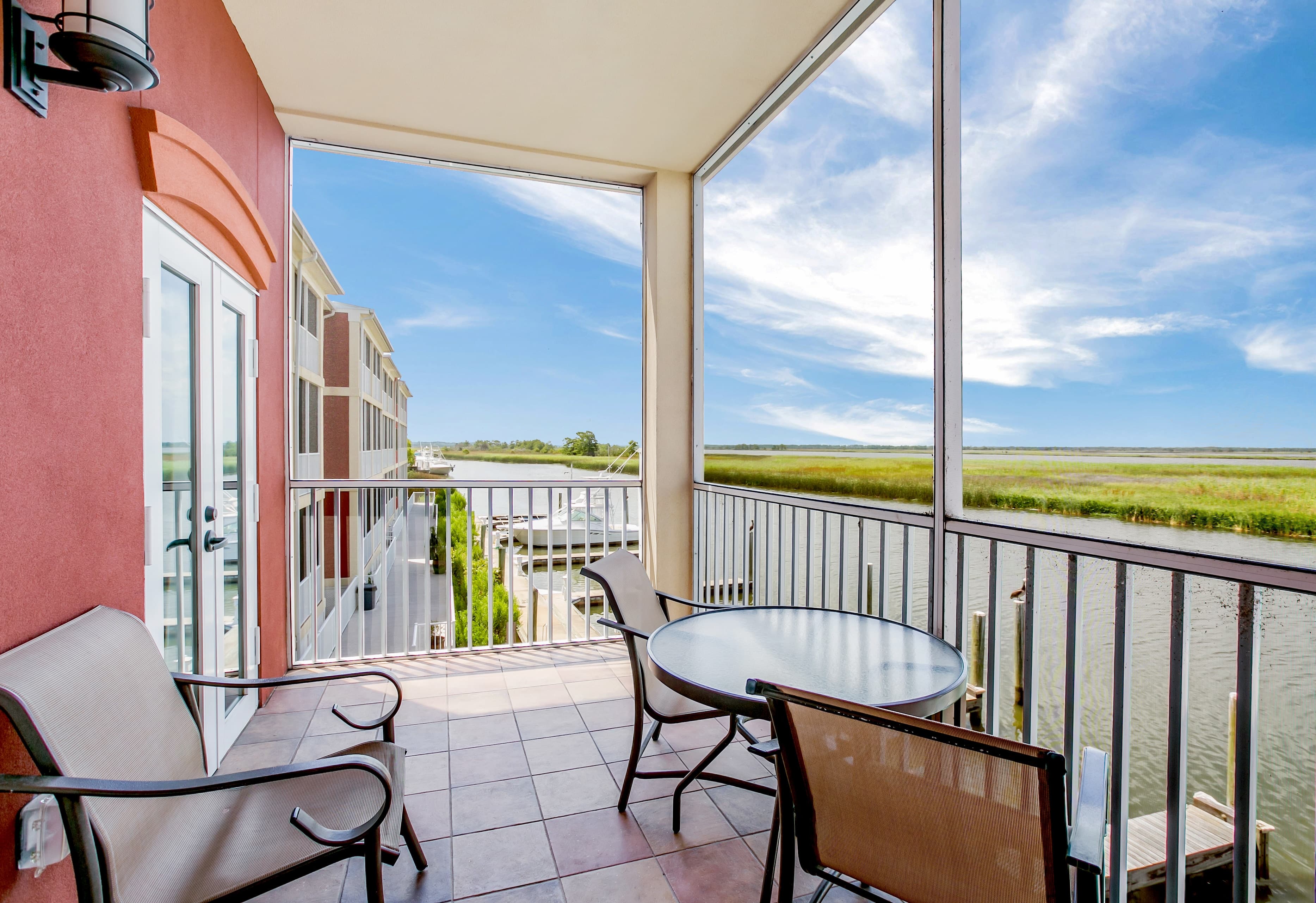 Water Street Hotel & Marina, an Ascend Collection Hotel — 6