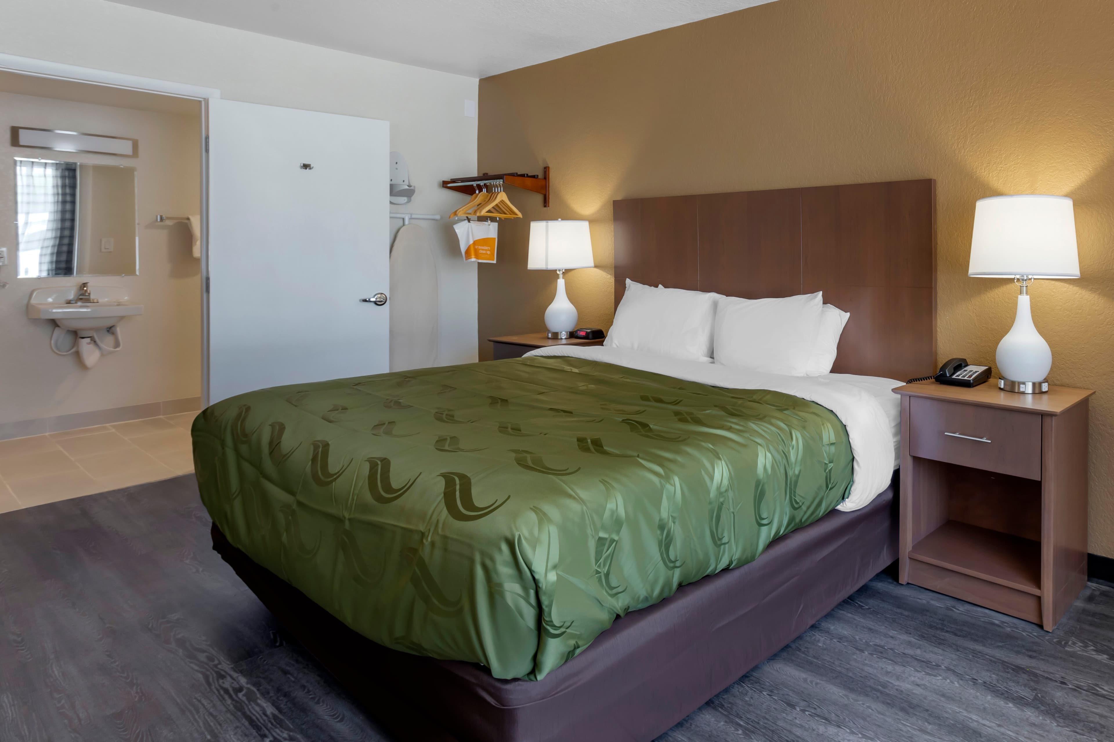 Quality Inn Saint Petersburg North-Tampa Bay — 8