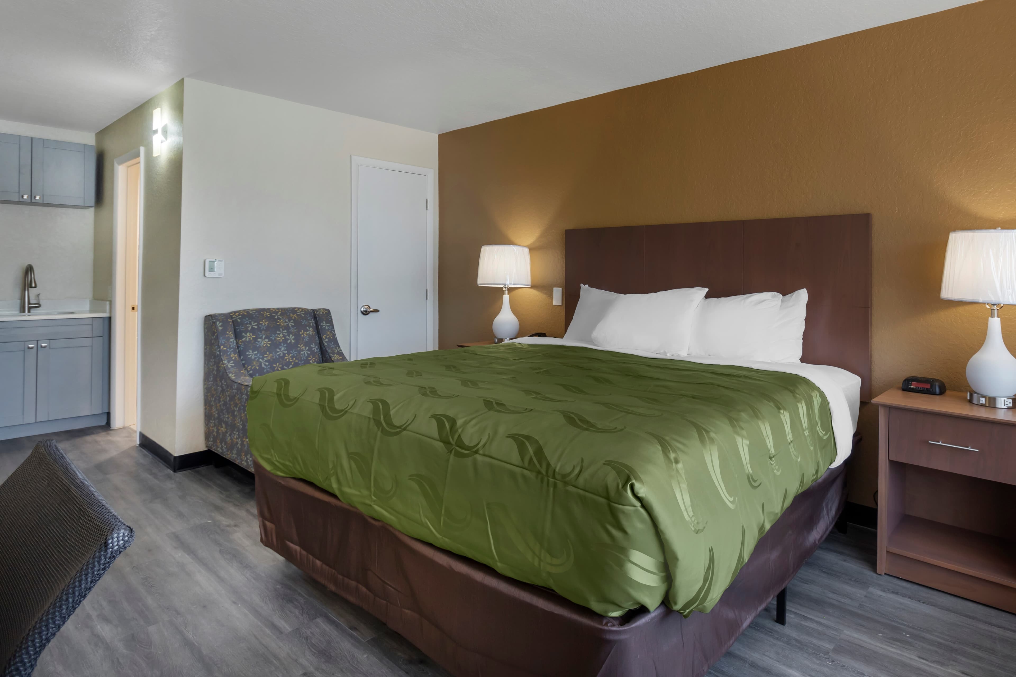 Quality Inn Saint Petersburg North-Tampa Bay - Image 2