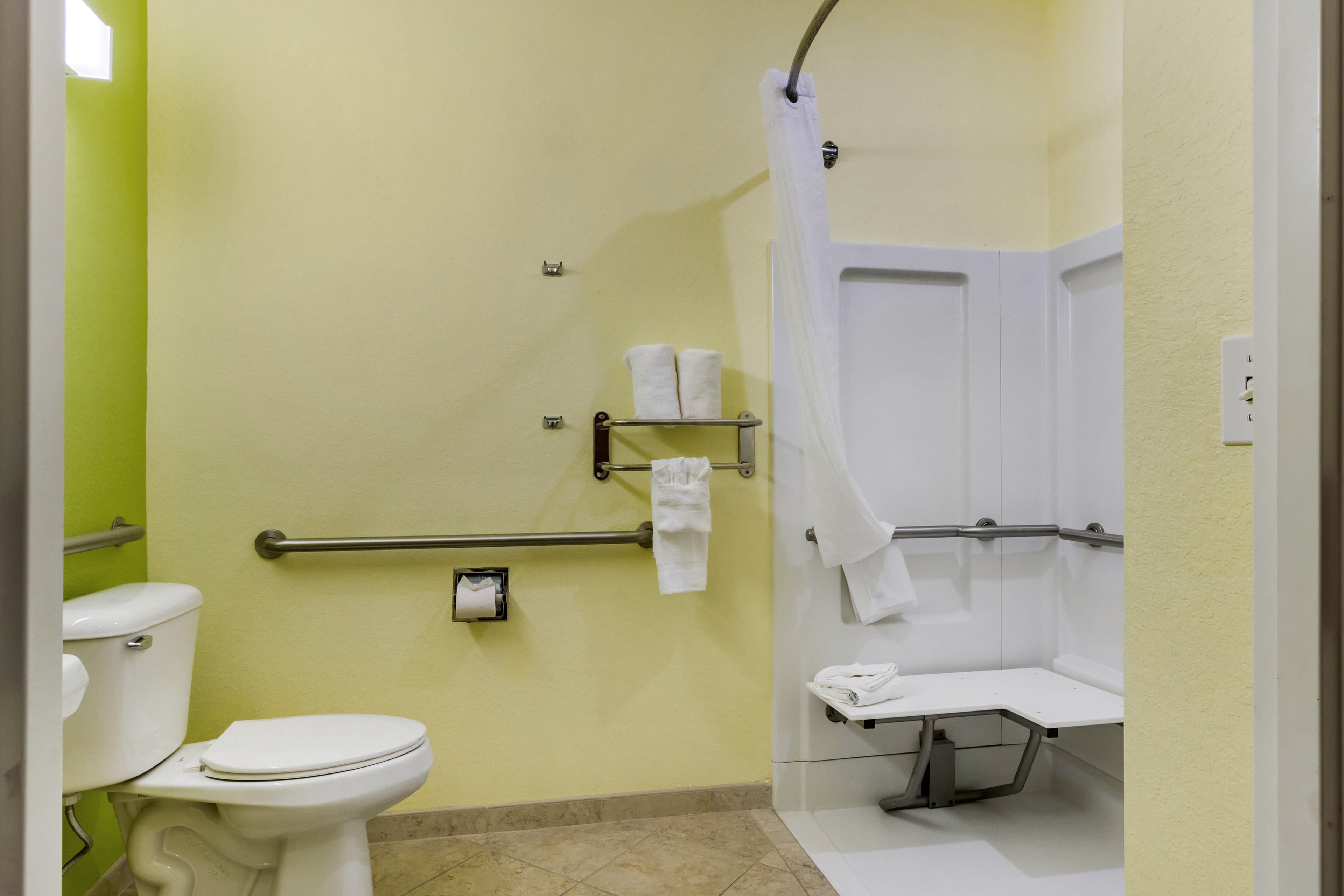 Quality Inn & Suites Lehigh Acres Fort Myers — 11