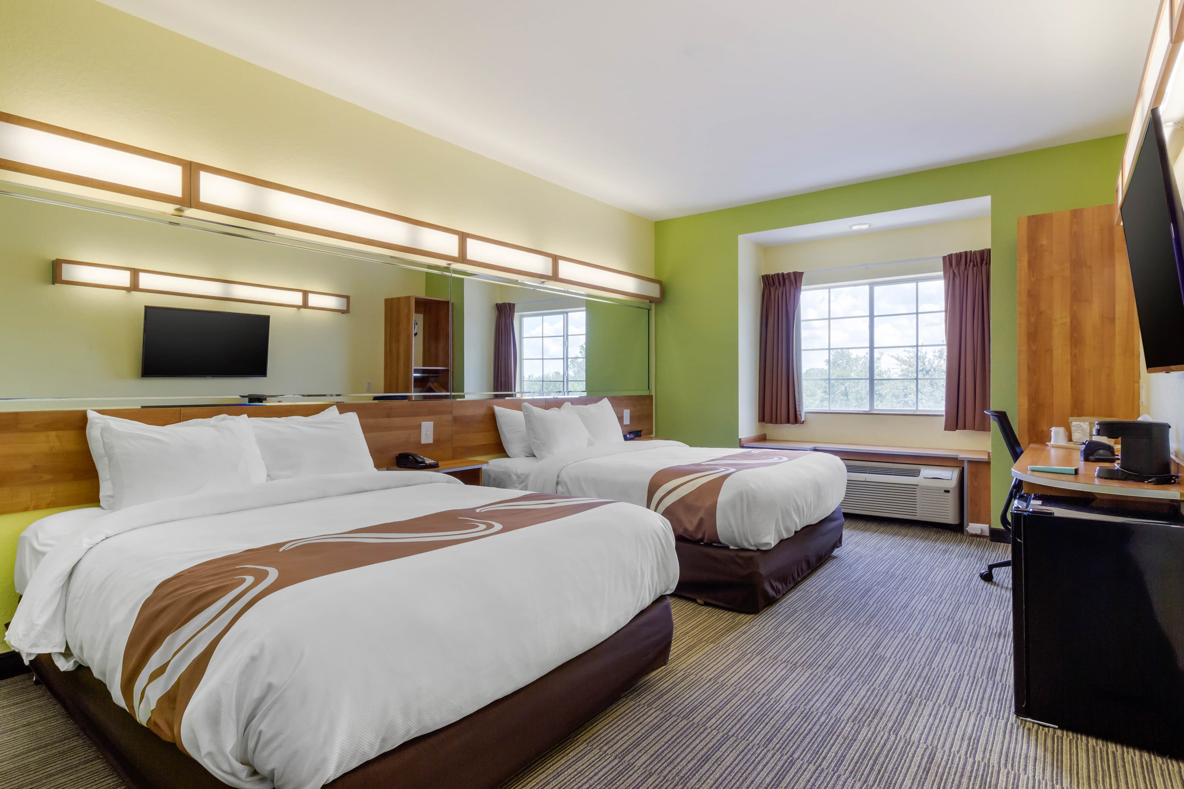 Quality Inn & Suites Lehigh Acres Fort Myers — 12