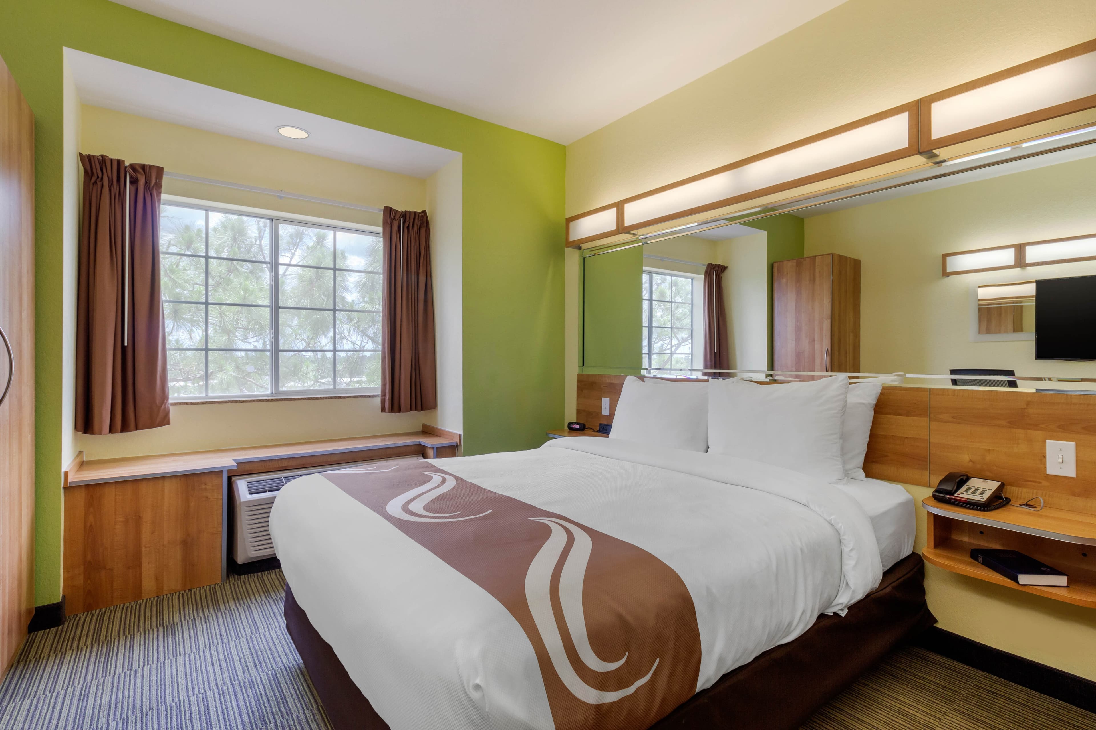 Quality Inn & Suites Lehigh Acres Fort Myers - Image 3