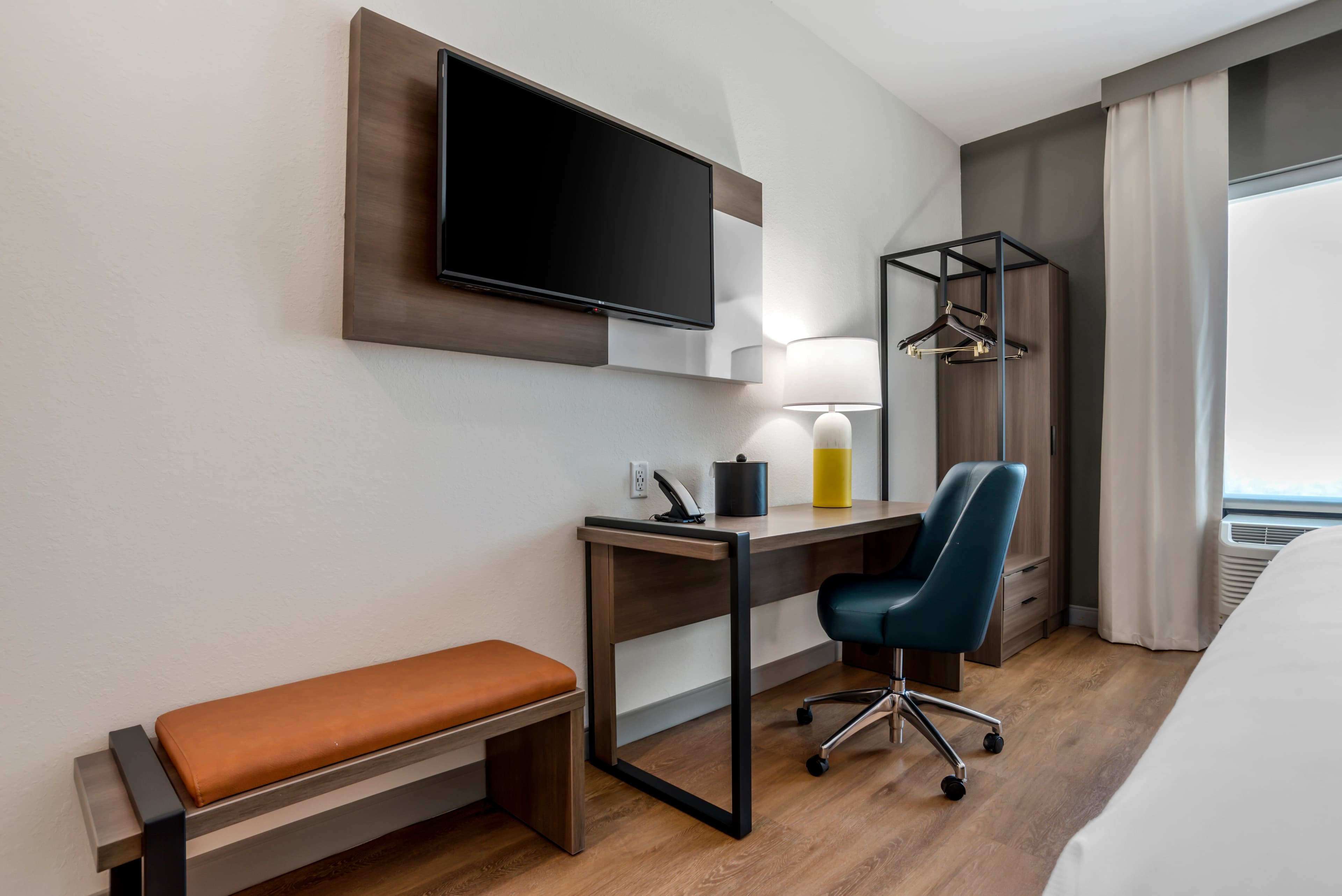 Comfort Inn & Suites Panama City Beach - Pier Park Area - Image 5