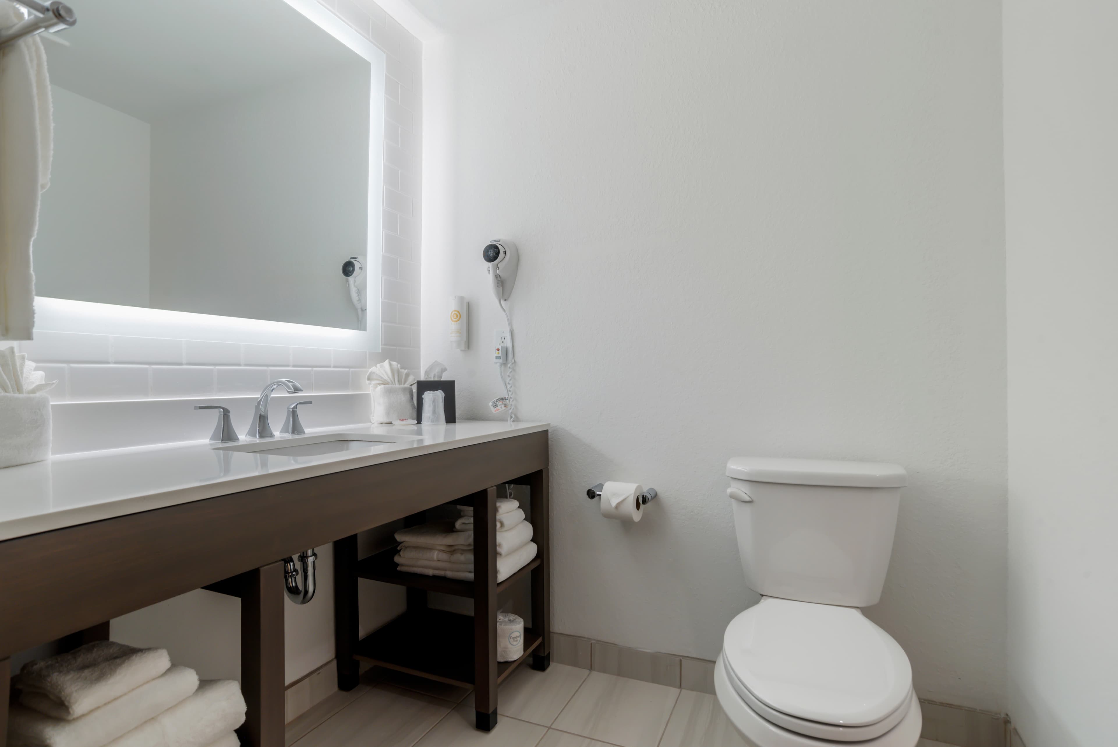 Comfort Inn & Suites Panama City Beach - Pier Park Area — 13