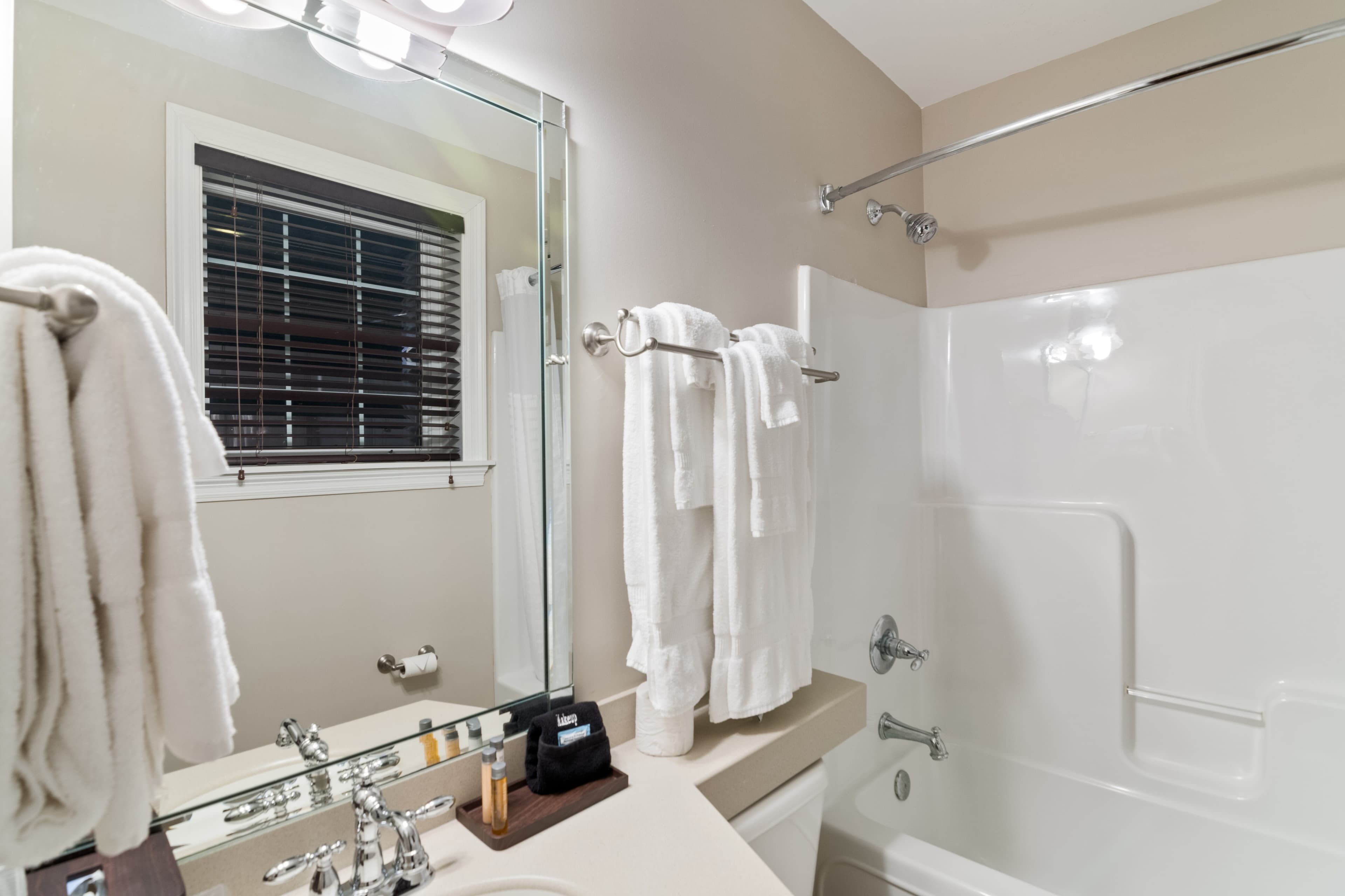 The Port Inn - Port St Joe, an Ascend Collection Hotel — 37