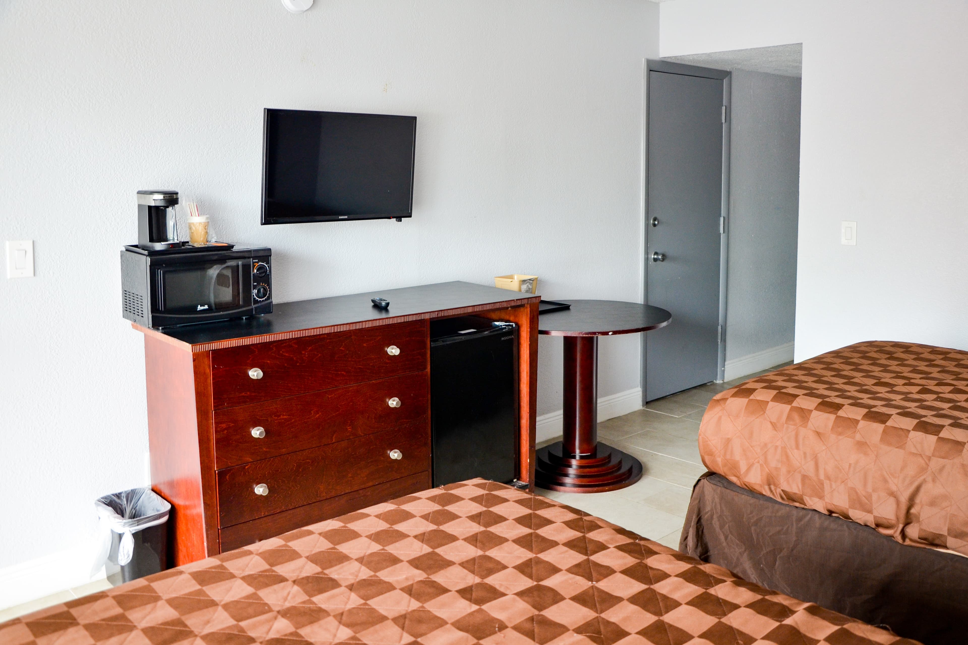 Rodeway Inn Sun City Center — 12