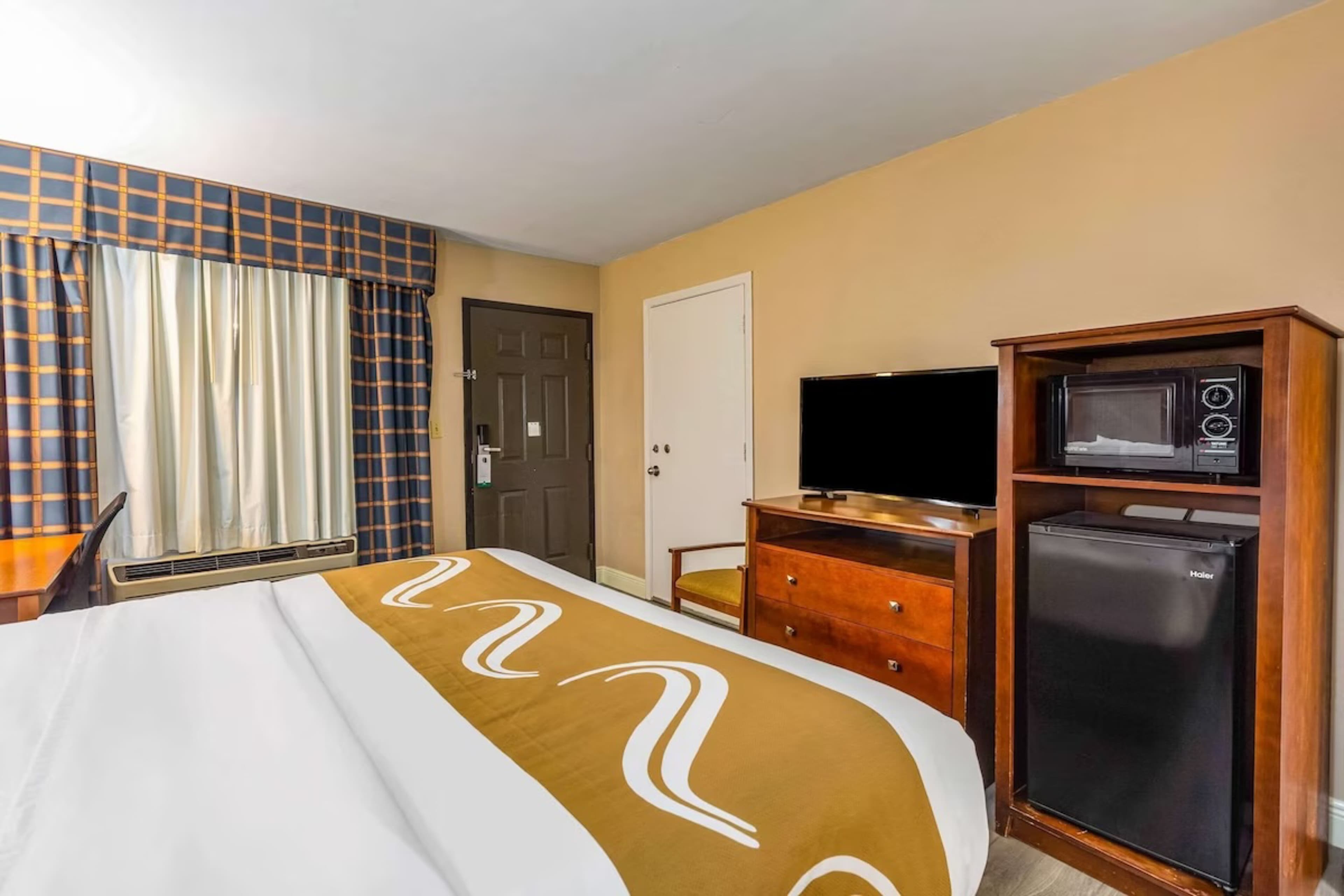 Quality Inn Quincy - Tallahassee West - Image 3
